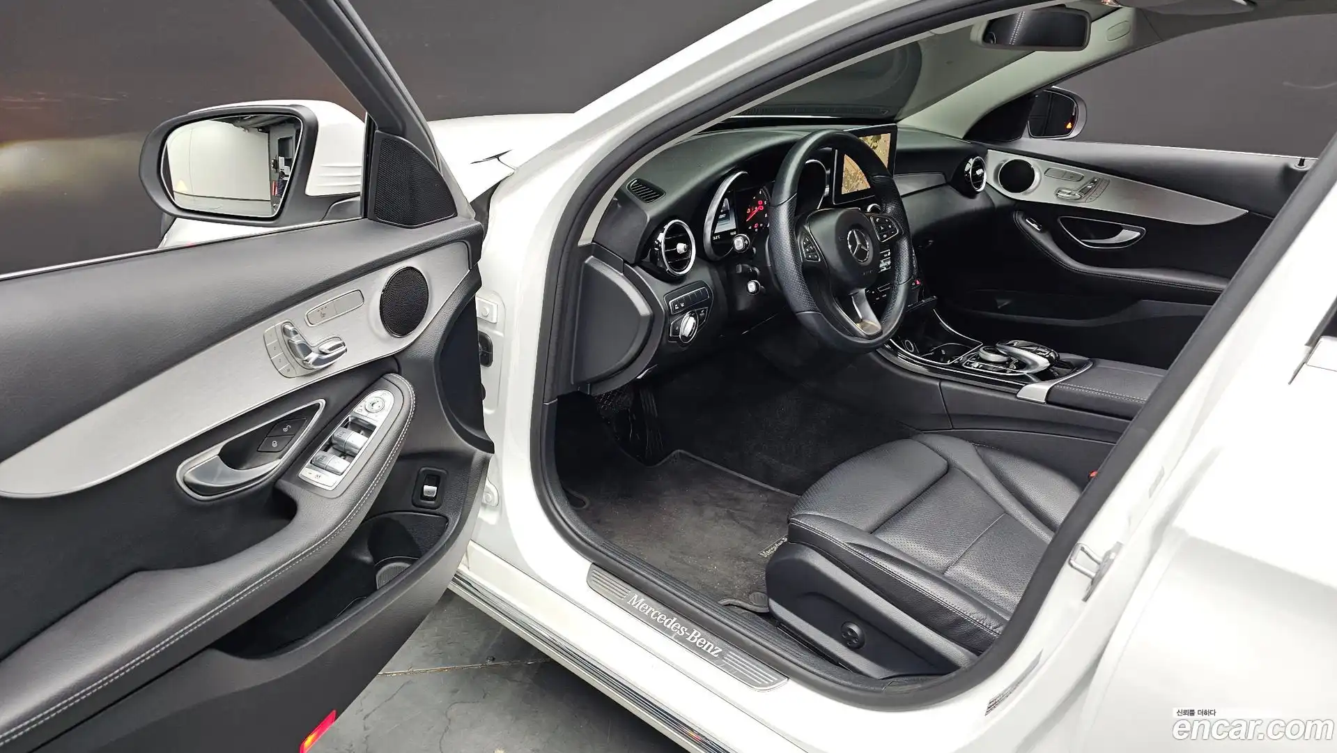 C-Class Mercedes-Benz 2017.7-OPTION-015