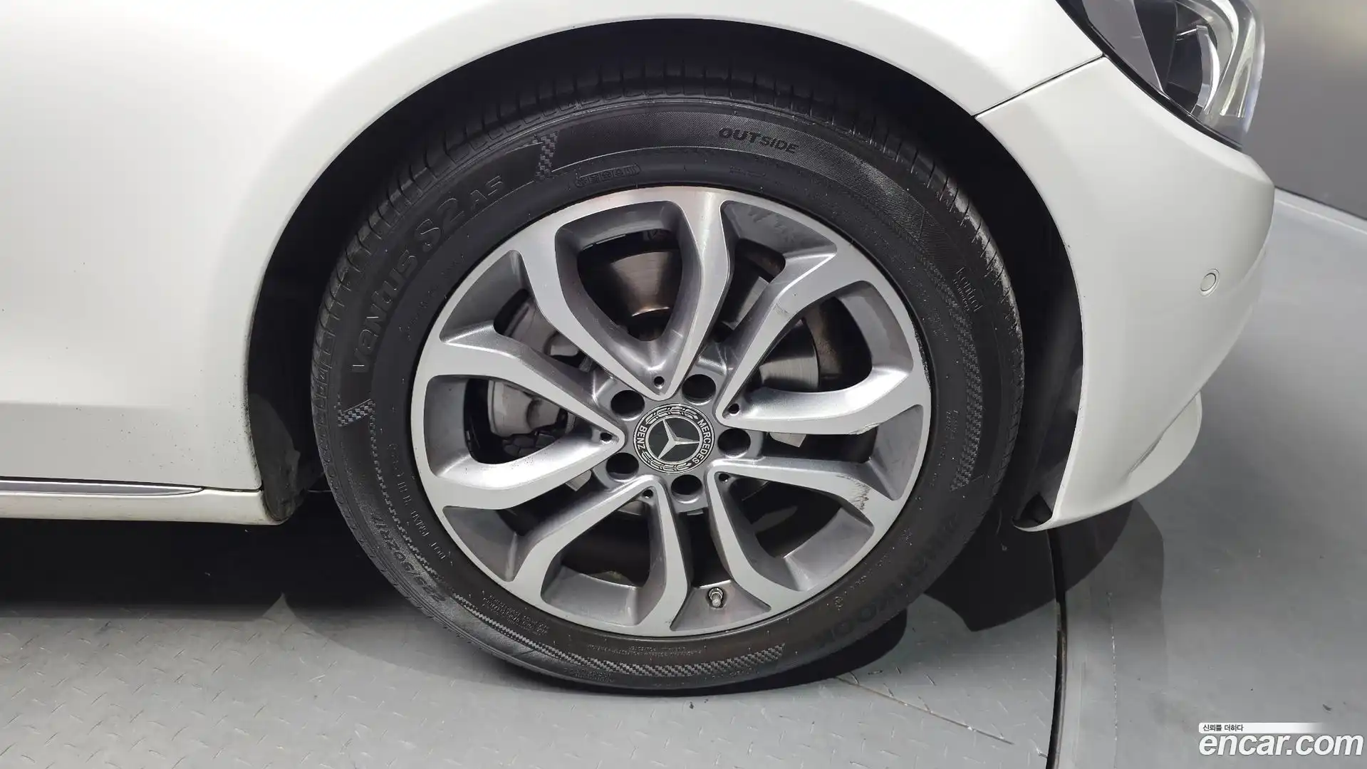 C-Class Mercedes-Benz 2017.7-OUTER-031