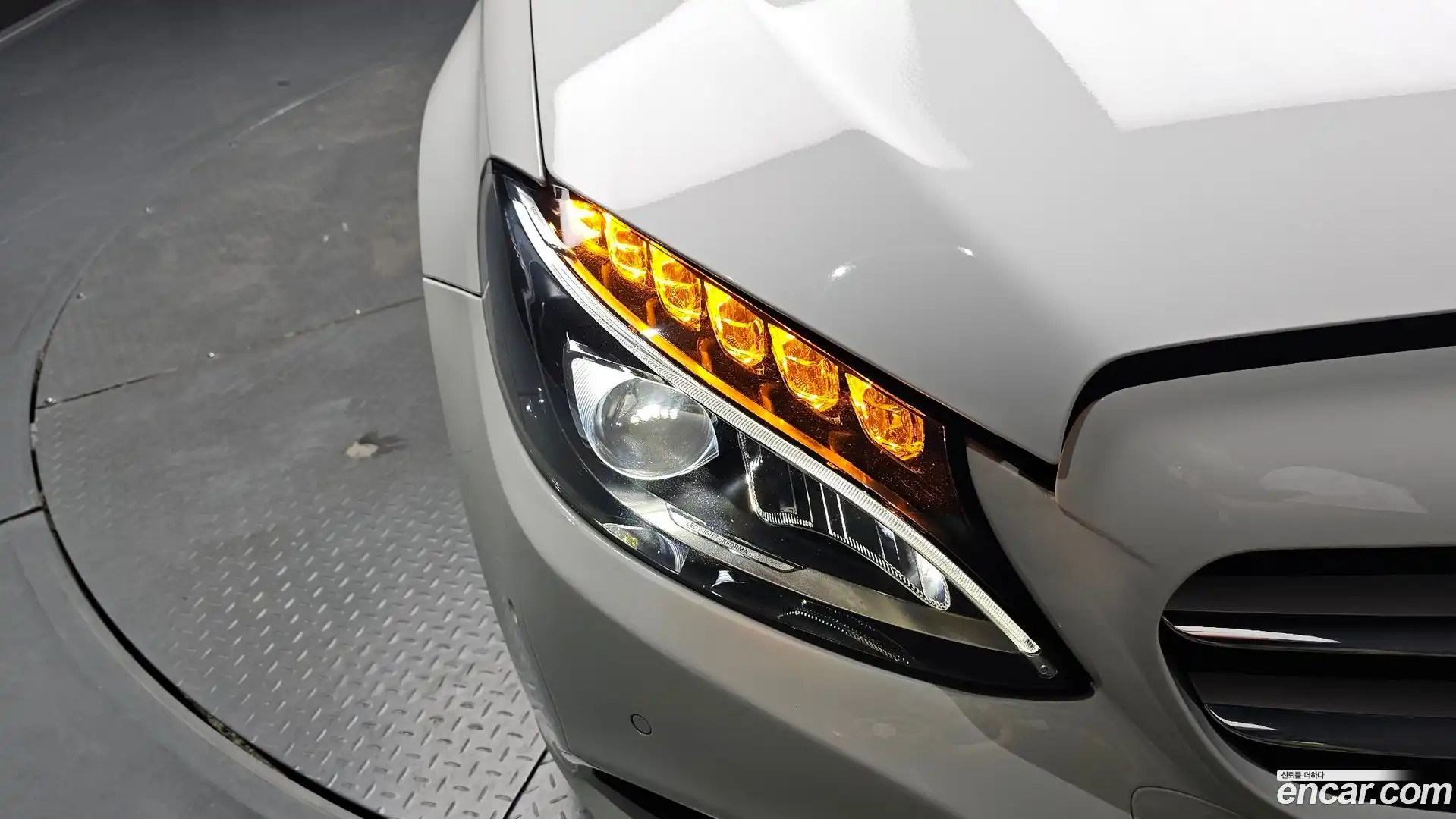 C-Class Mercedes-Benz 2017.7-OUTER-032