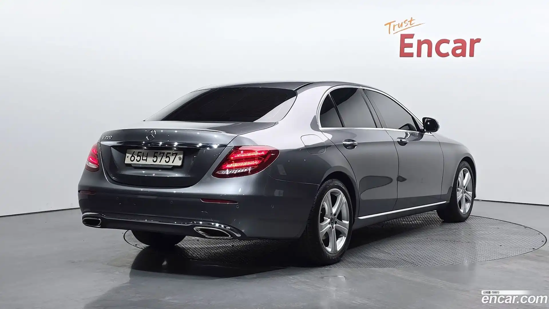 E-Class Mercedes-Benz 2018.3-OUTER-002