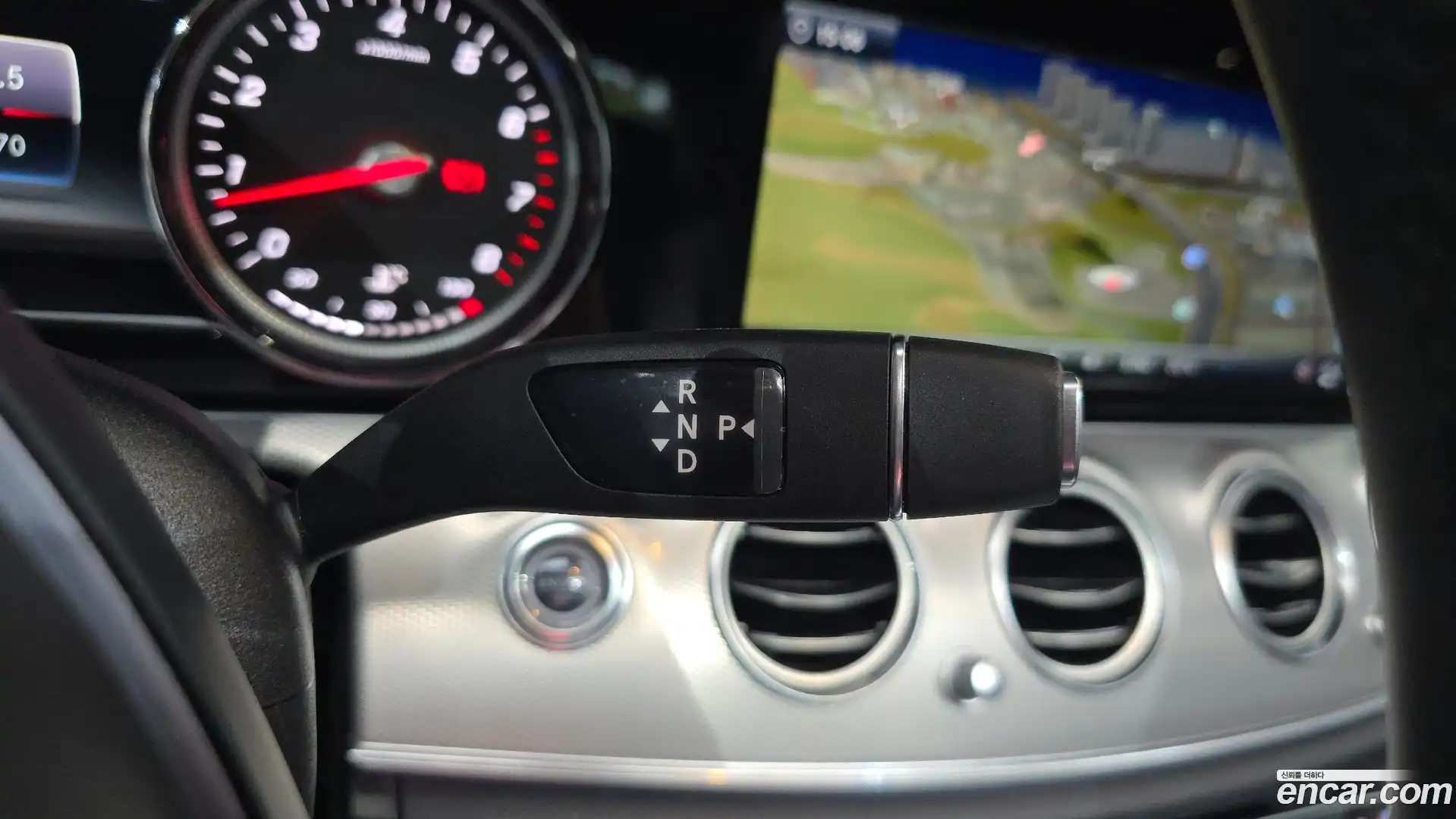 E-Class Mercedes-Benz 2018.3-INNER-009