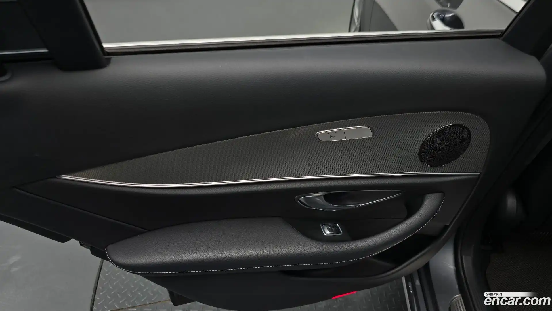 E-Class Mercedes-Benz 2018.3-INNER-035