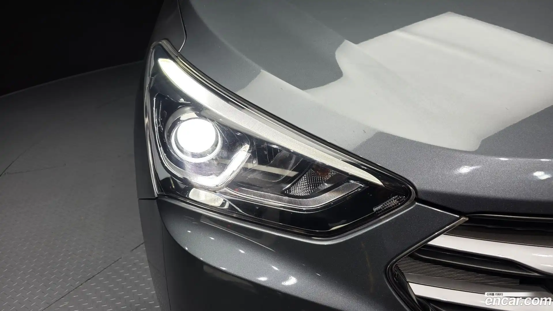 Santafe Hyundai 2017.4-OUTER-032