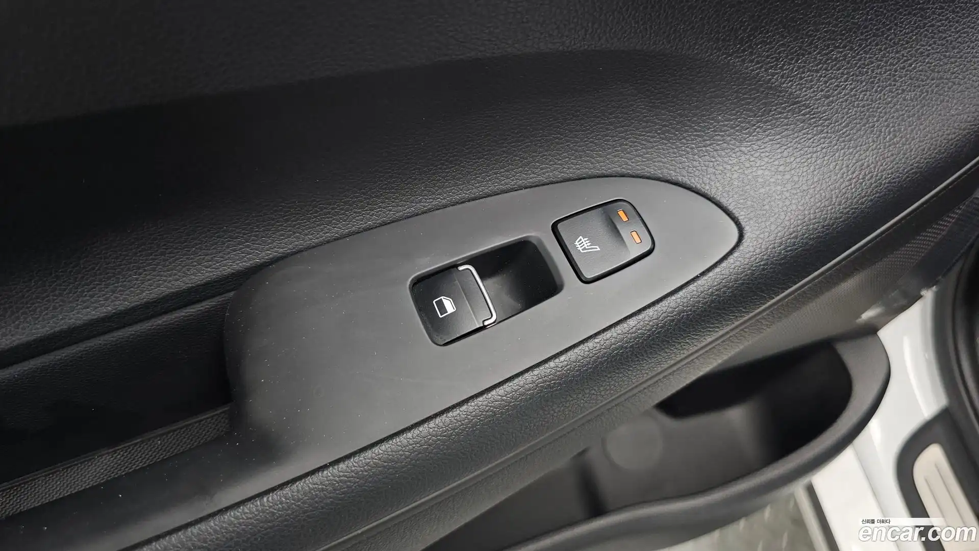 Grandeur Hyundai 2019.6-OPTION-023