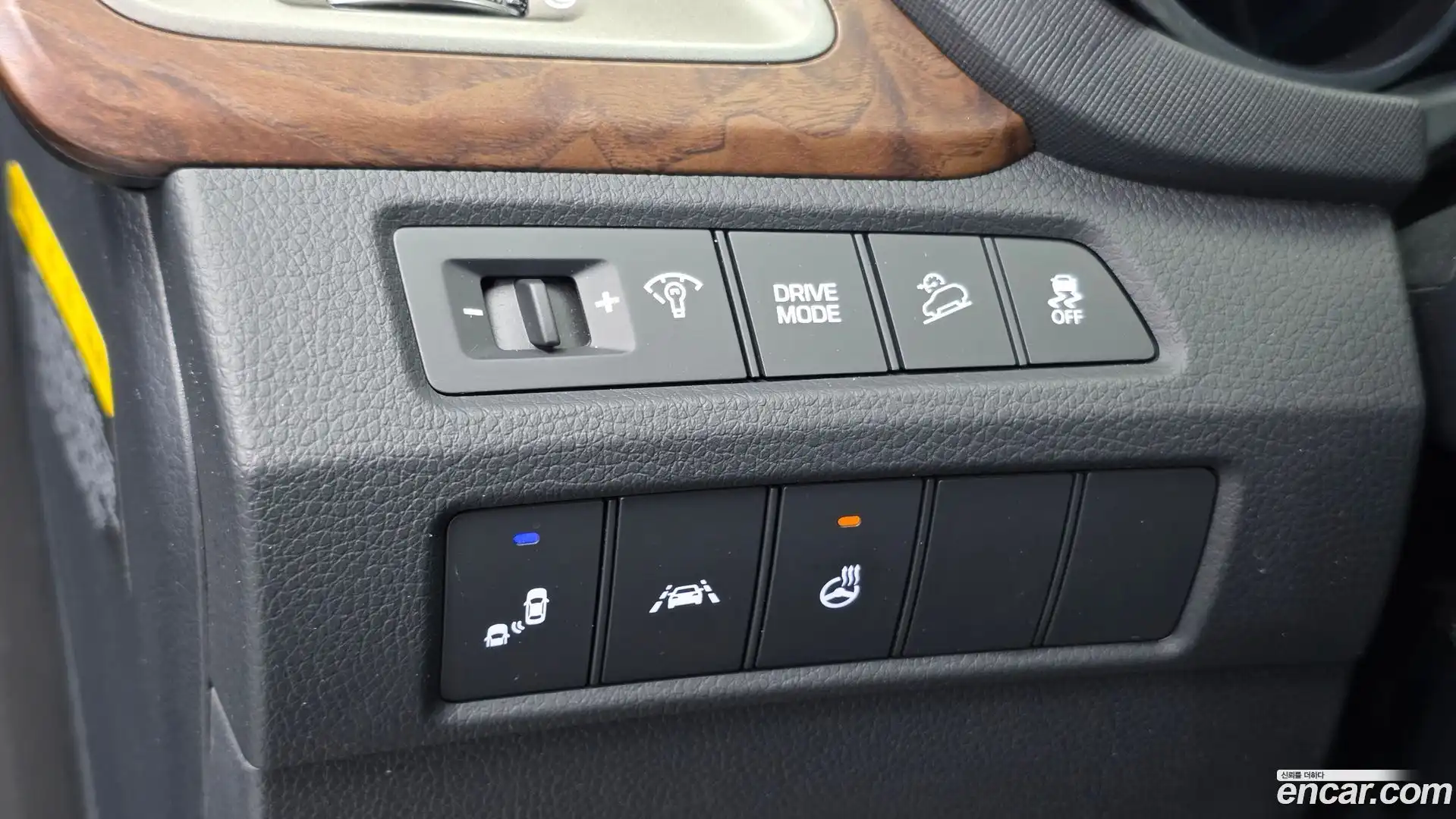 Maxcruz Hyundai 2017.5-OPTION-018
