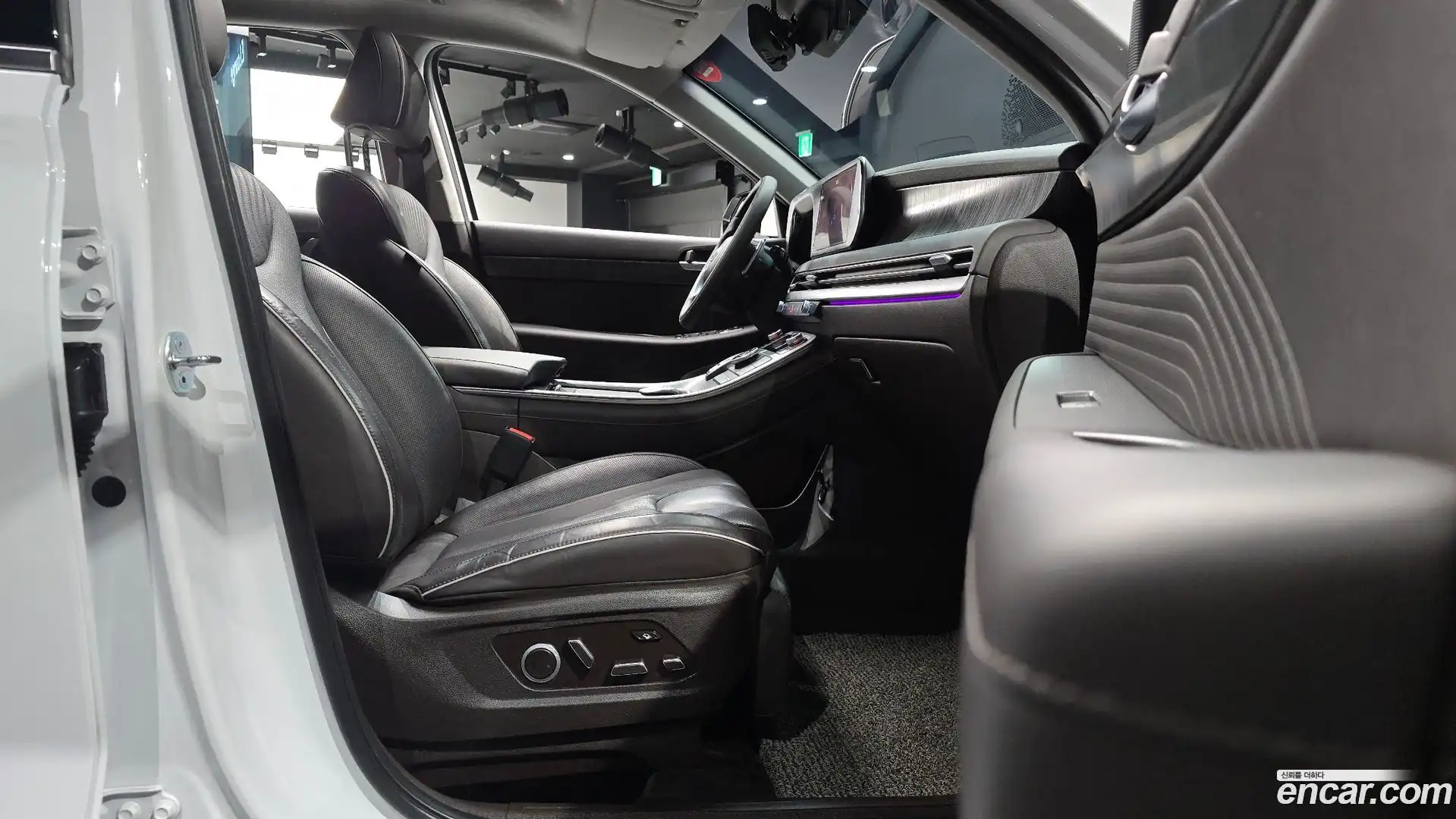 Palisade Hyundai 2023.0-INNER-036