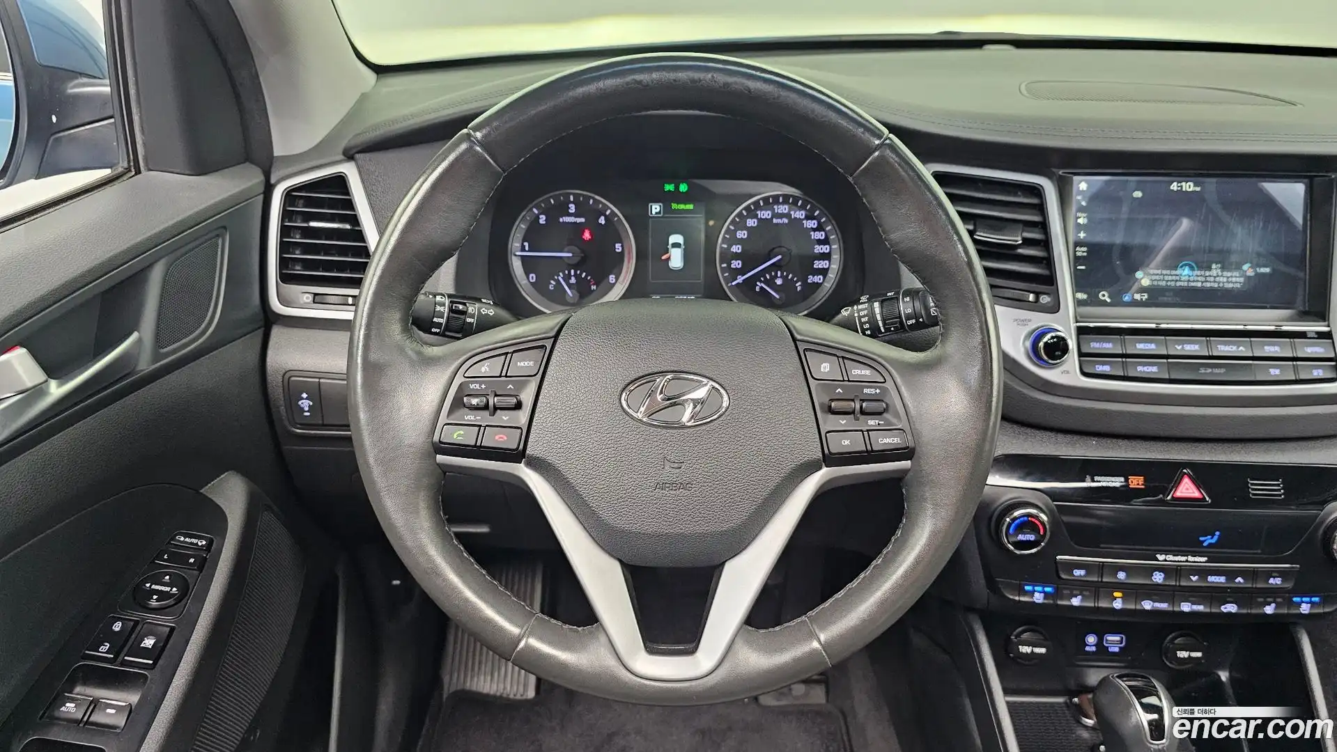 Tucson Hyundai 2016.3-OPTION-017