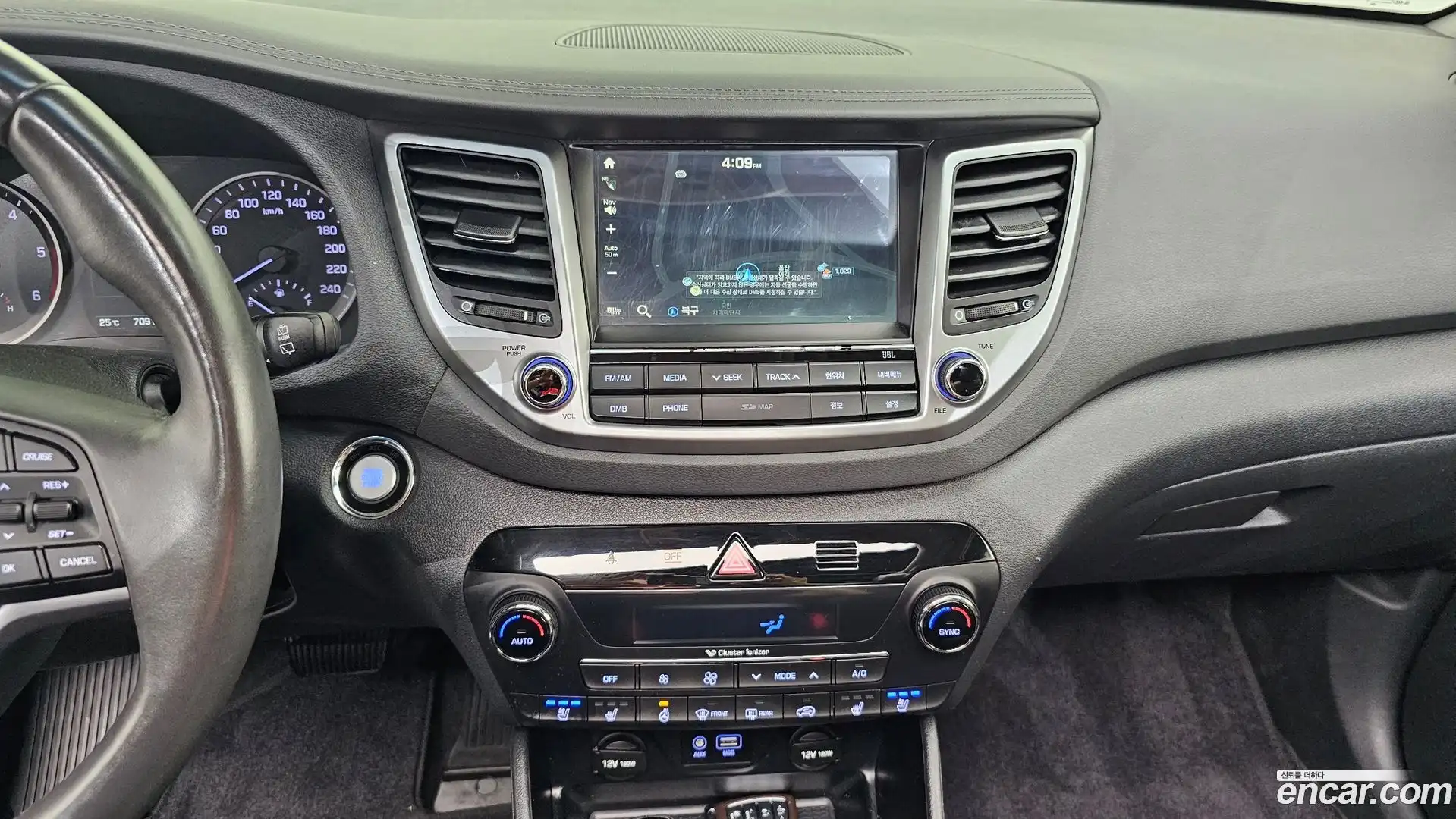 Tucson Hyundai 2016.3-OPTION-018