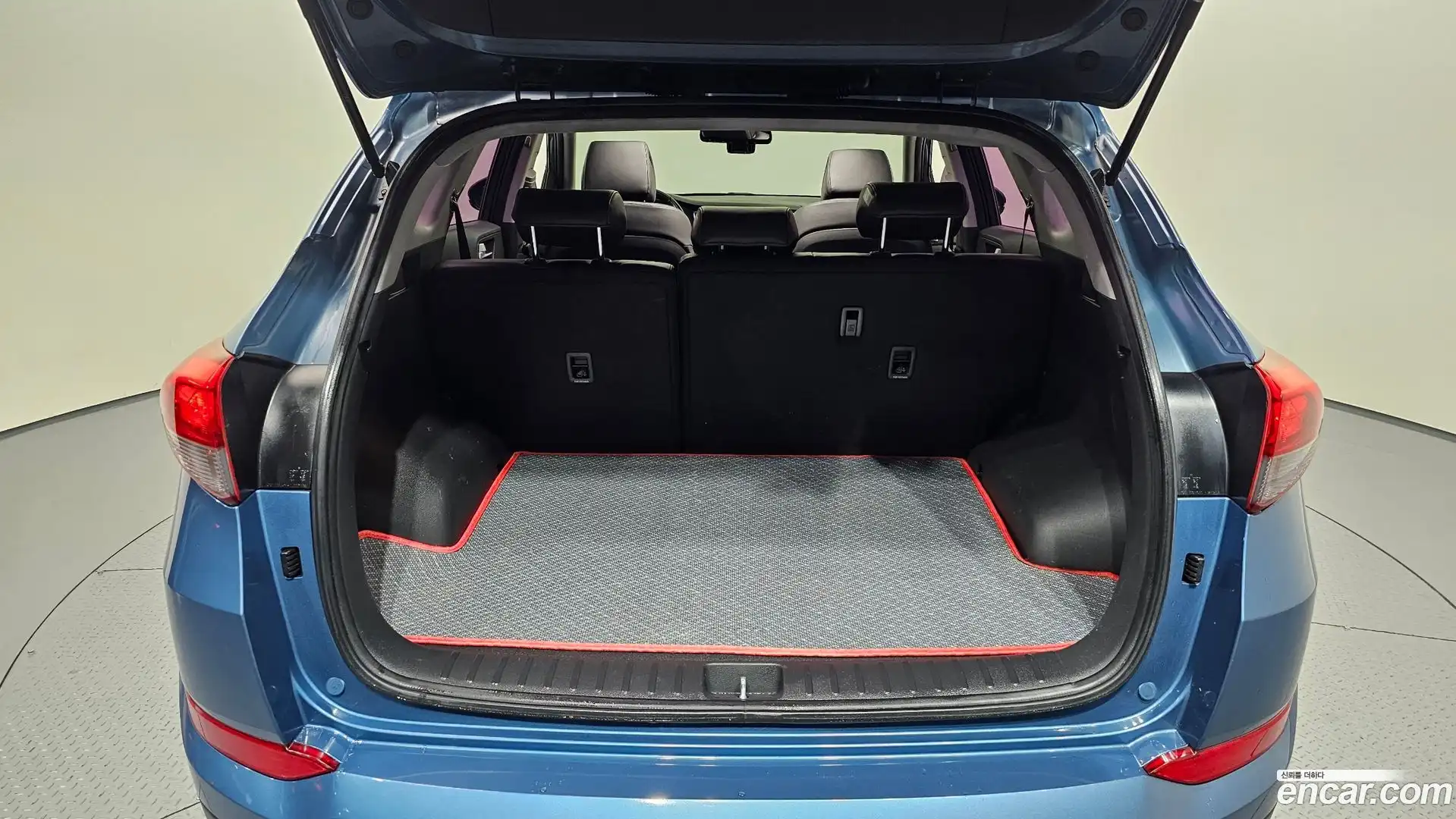 Tucson Hyundai 2016.3-OPTION-043