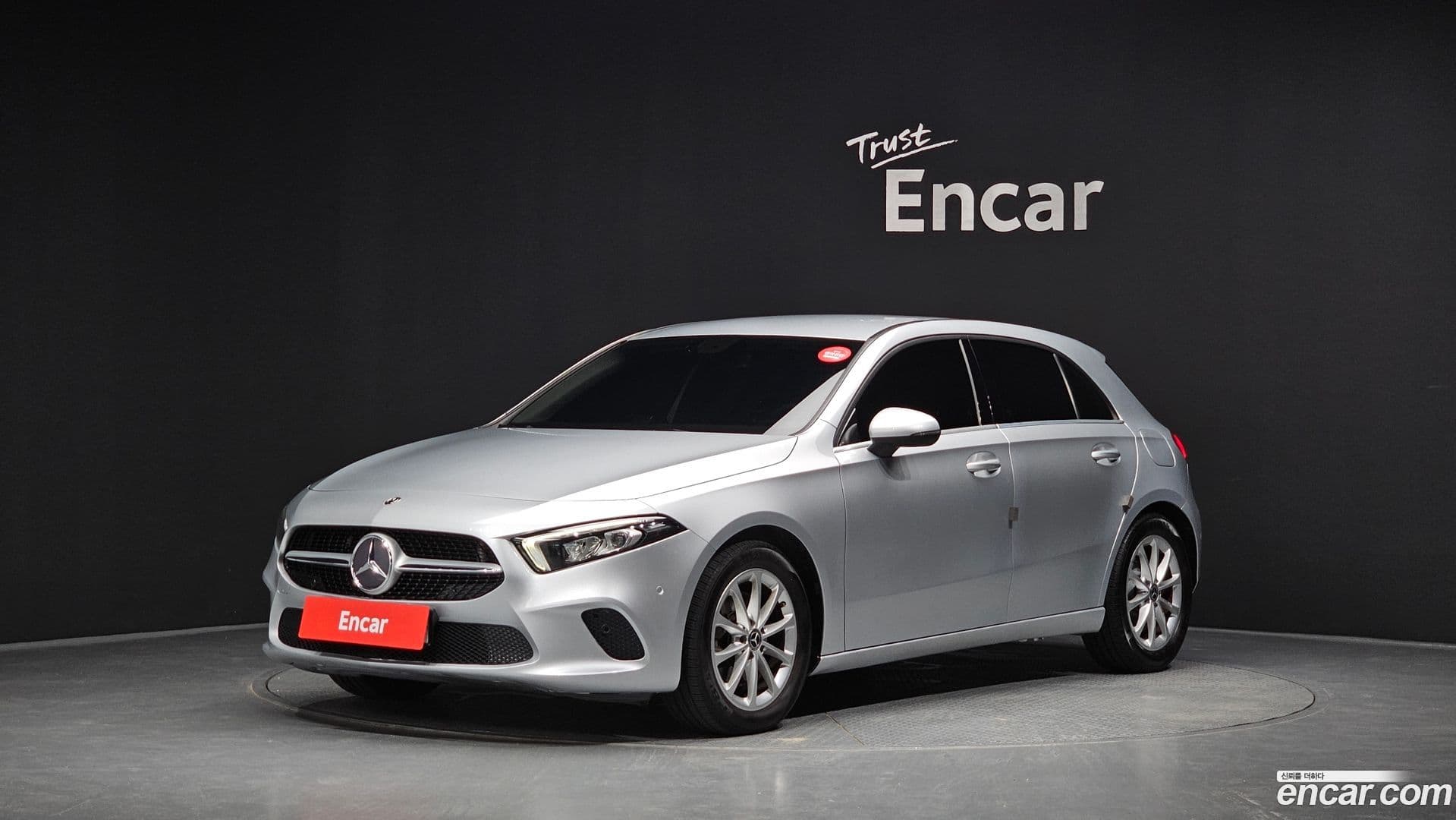 Main__Slider__Photo:A-Class Mercedes-Benz 2019.11-0