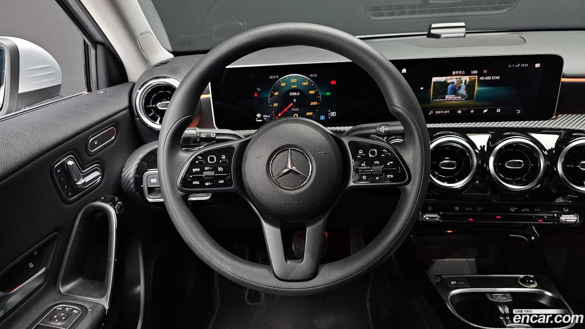 A-Class Mercedes-Benz 2019.11-OPTION-018