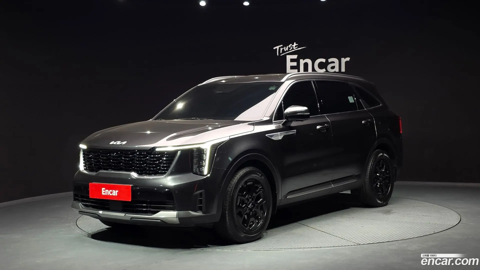 Main__Slider__Photo:Sorento Kia 2023.9-0