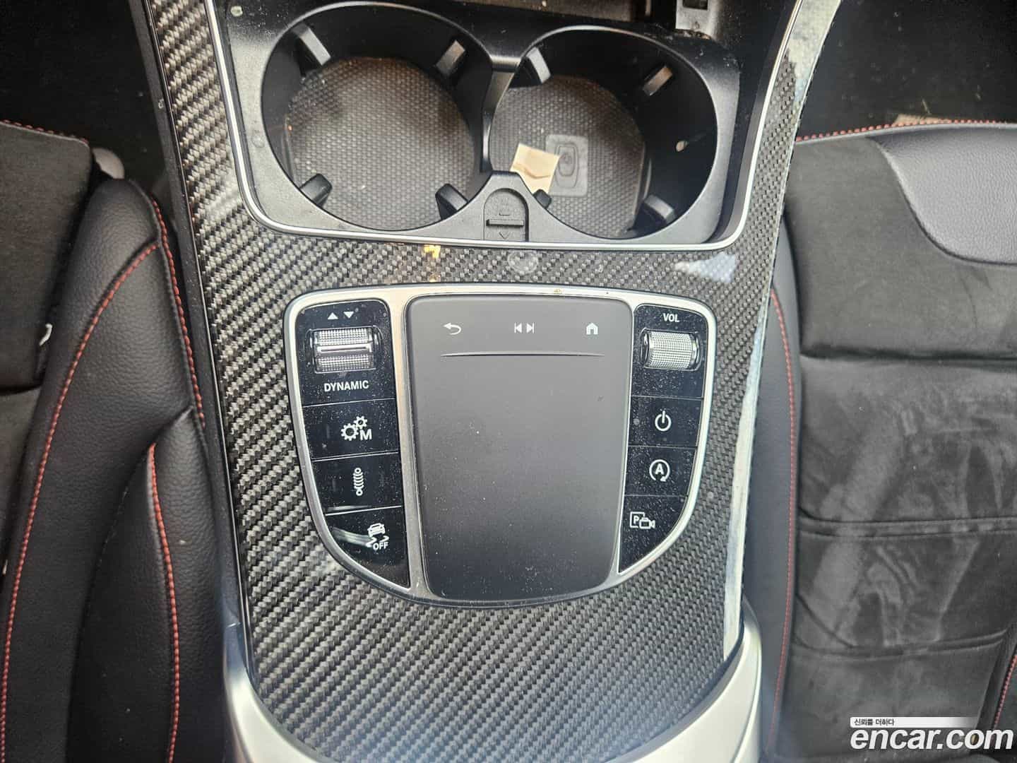 GLC-Class Mercedes-Benz 2021.11-INNER-009