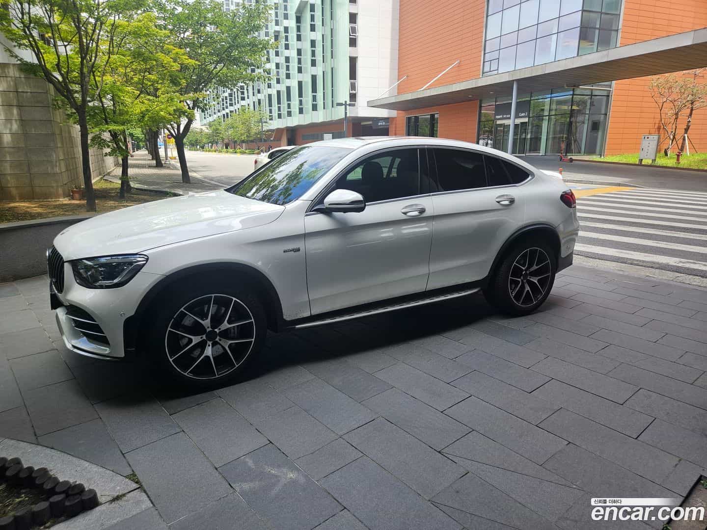 GLC-Class Mercedes-Benz 2021.11-OPTION-015