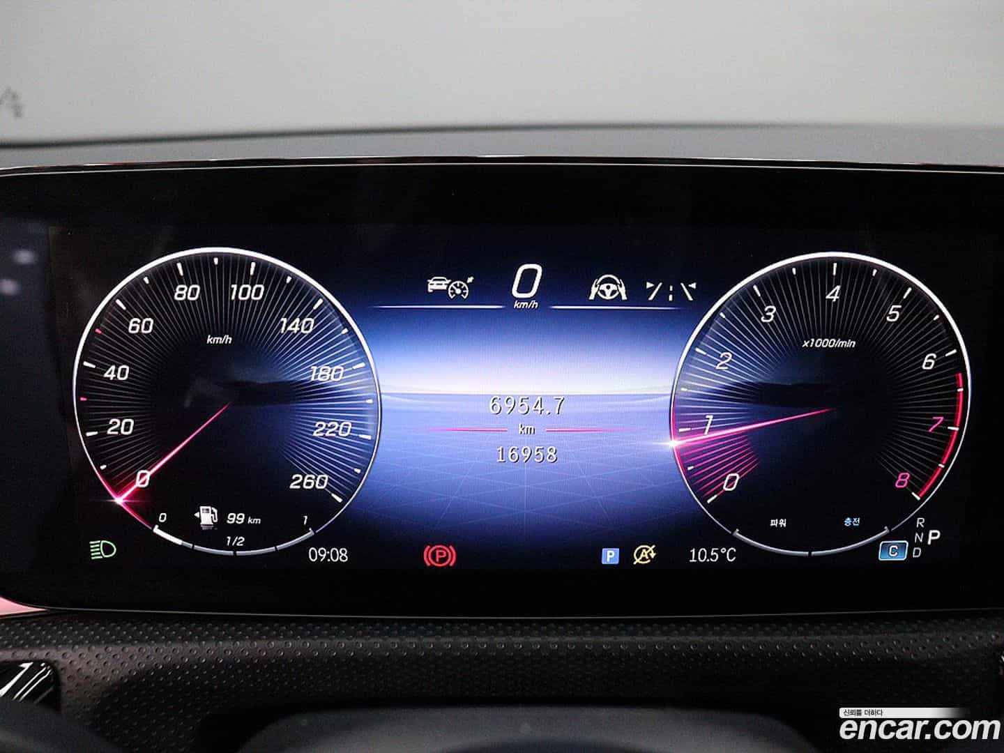 CLA-Class Mercedes-Benz 2024.4-OUTER-006