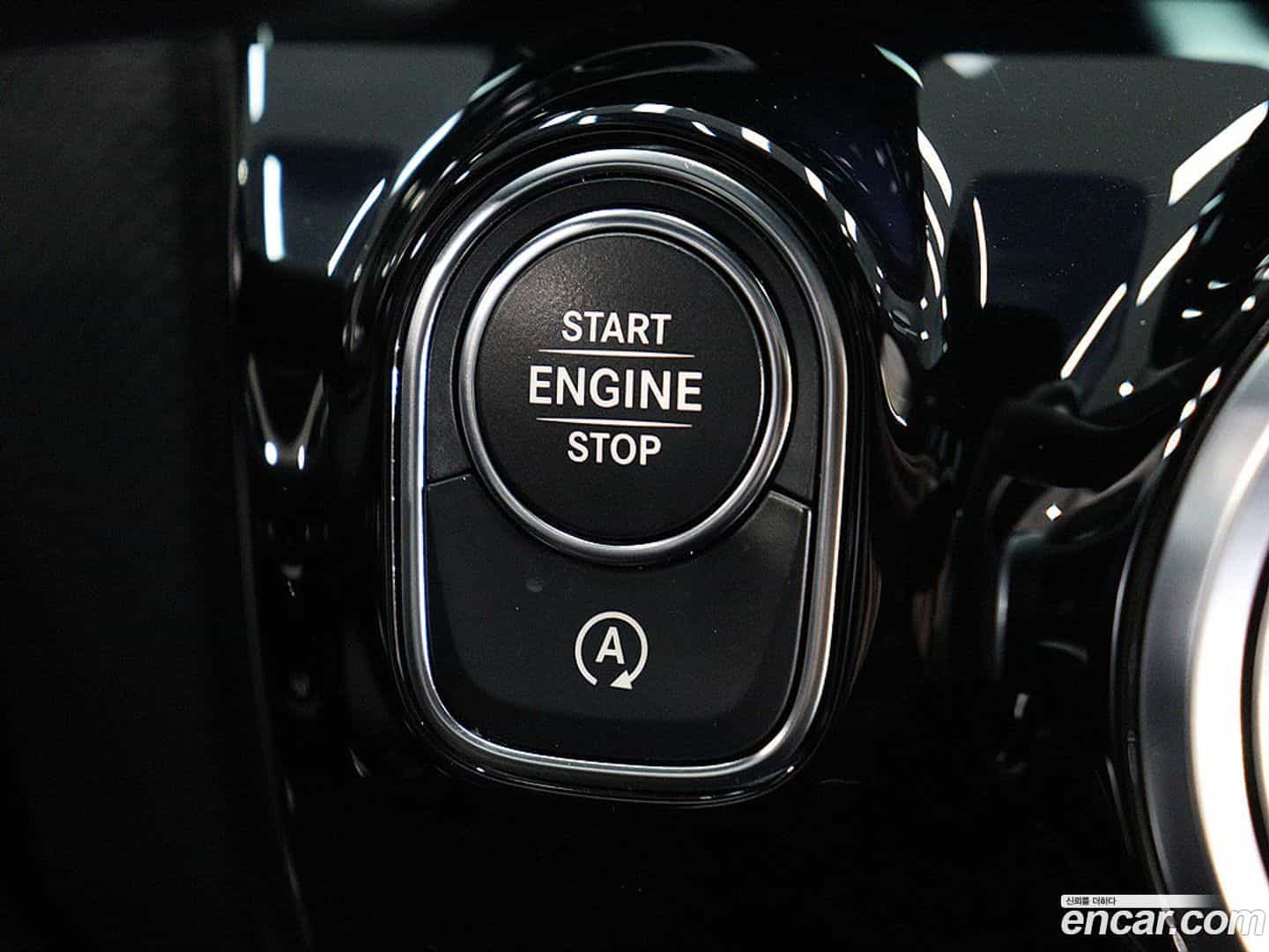 CLA-Class Mercedes-Benz 2024.4-INNER-010