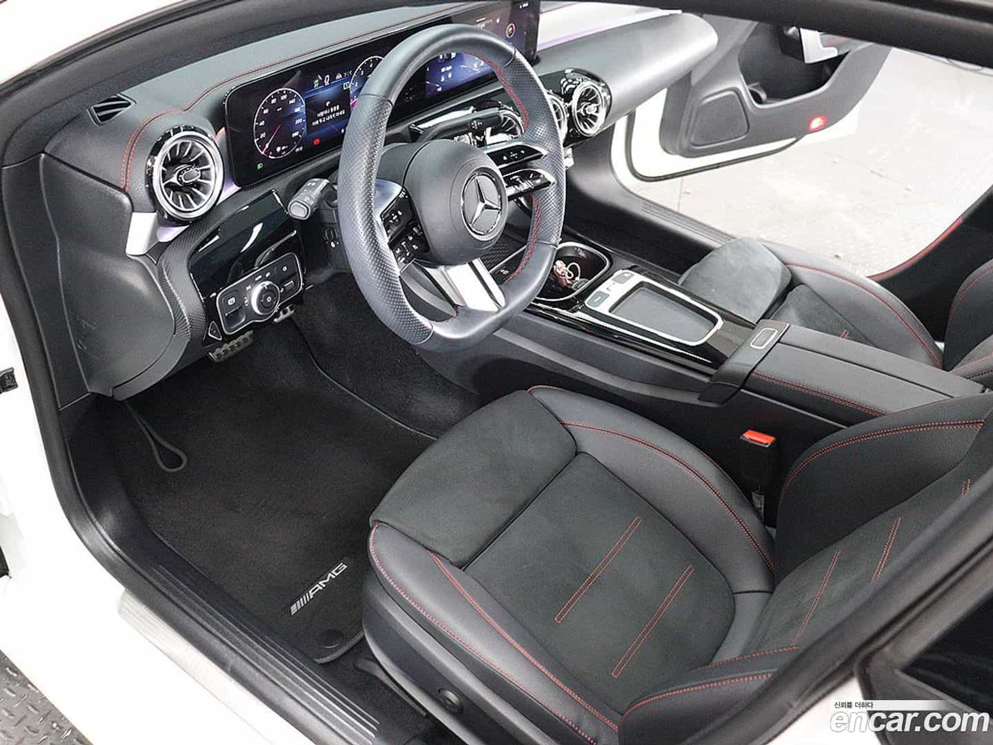 CLA-Class Mercedes-Benz 2024.4-OPTION-021