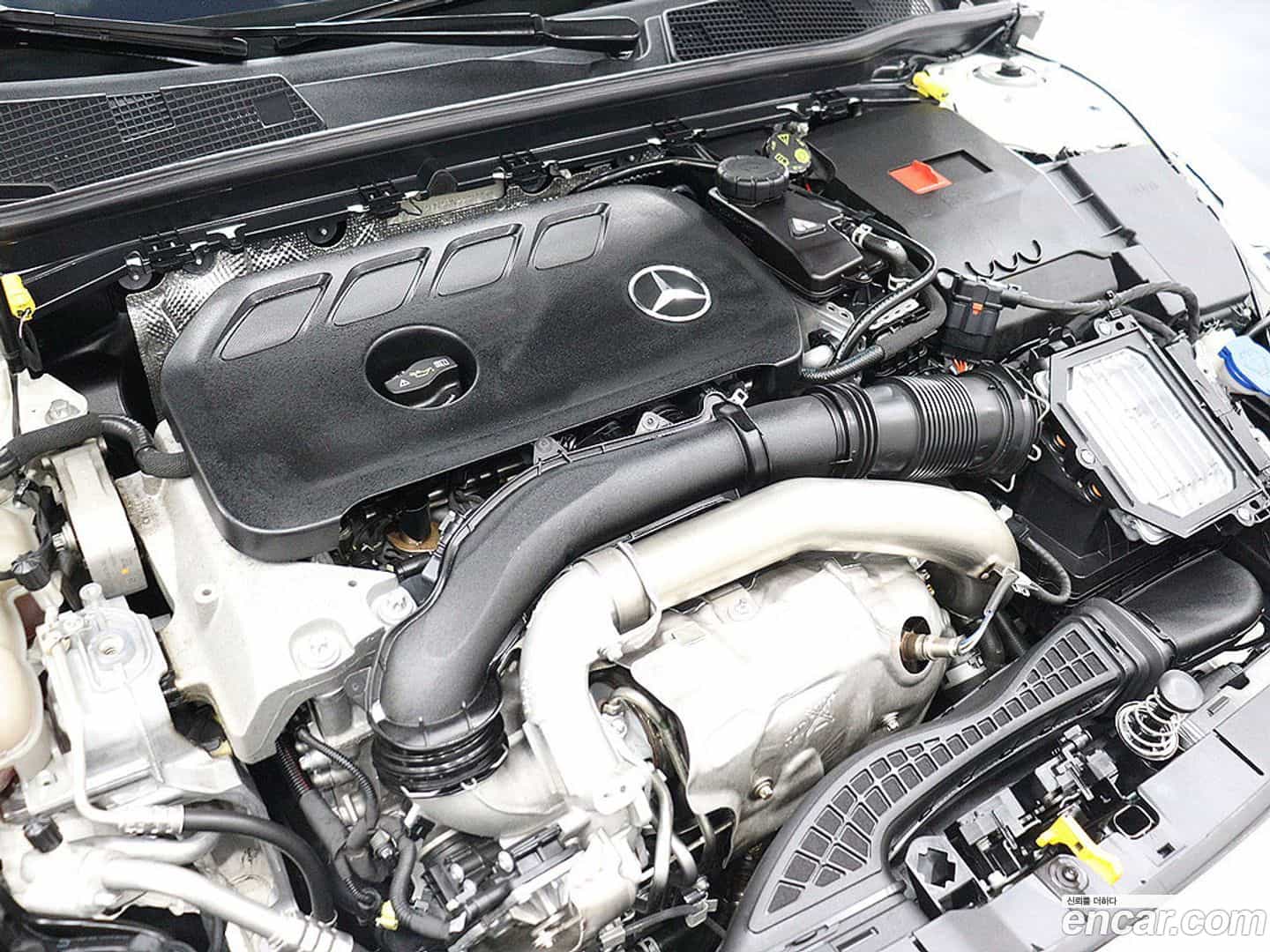 CLA-Class Mercedes-Benz 2024.4-OPTION-023
