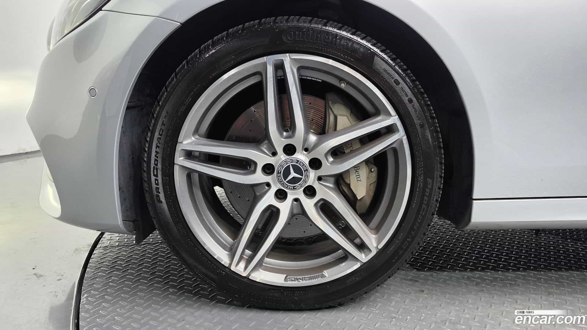 E-Class Mercedes-Benz 2020.5-OUTER-005