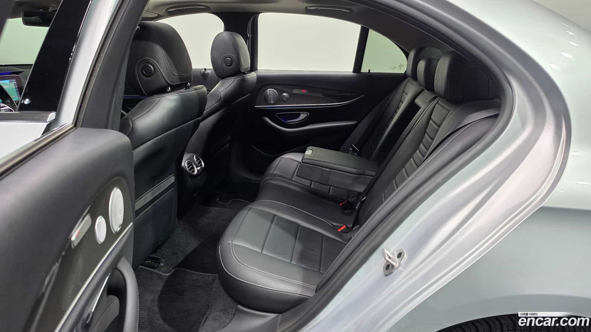 E-Class Mercedes-Benz 2020.5-OPTION-015