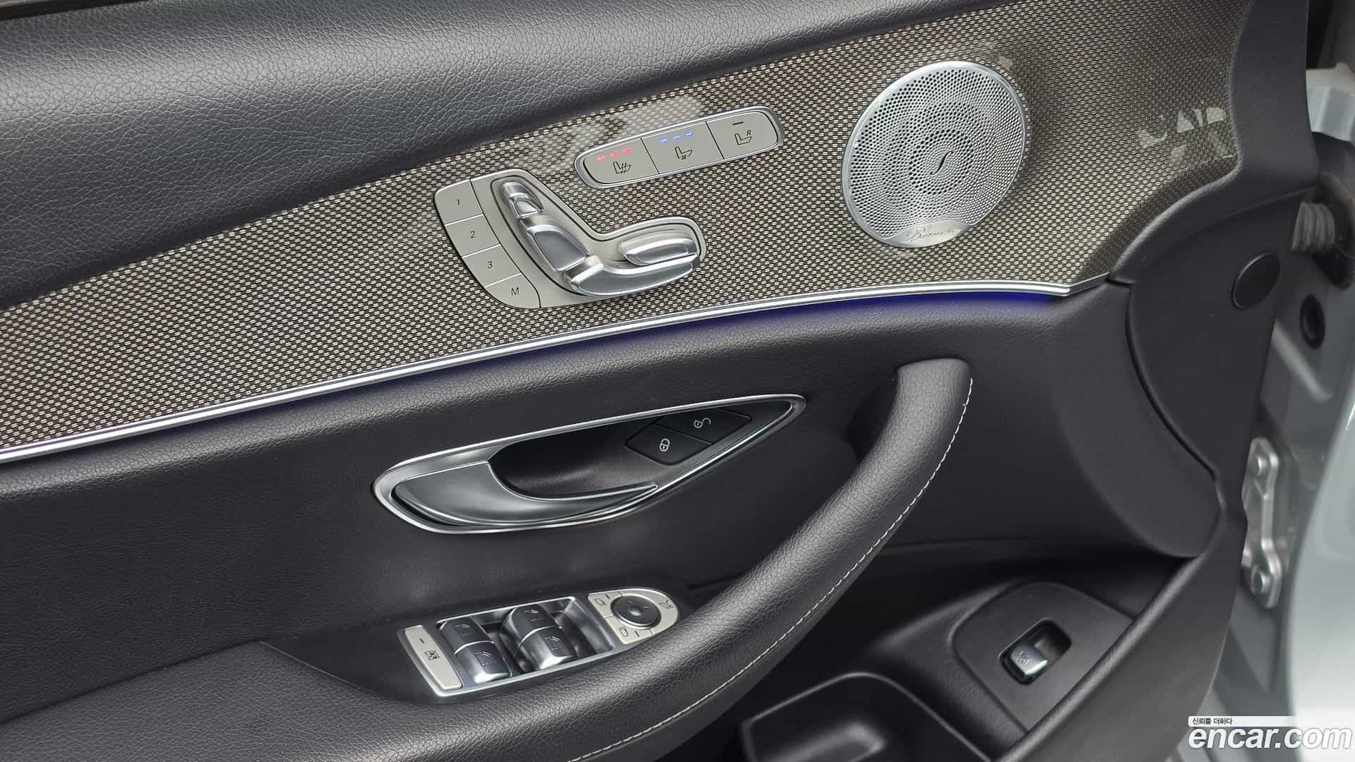 E-Class Mercedes-Benz 2020.5-OPTION-024
