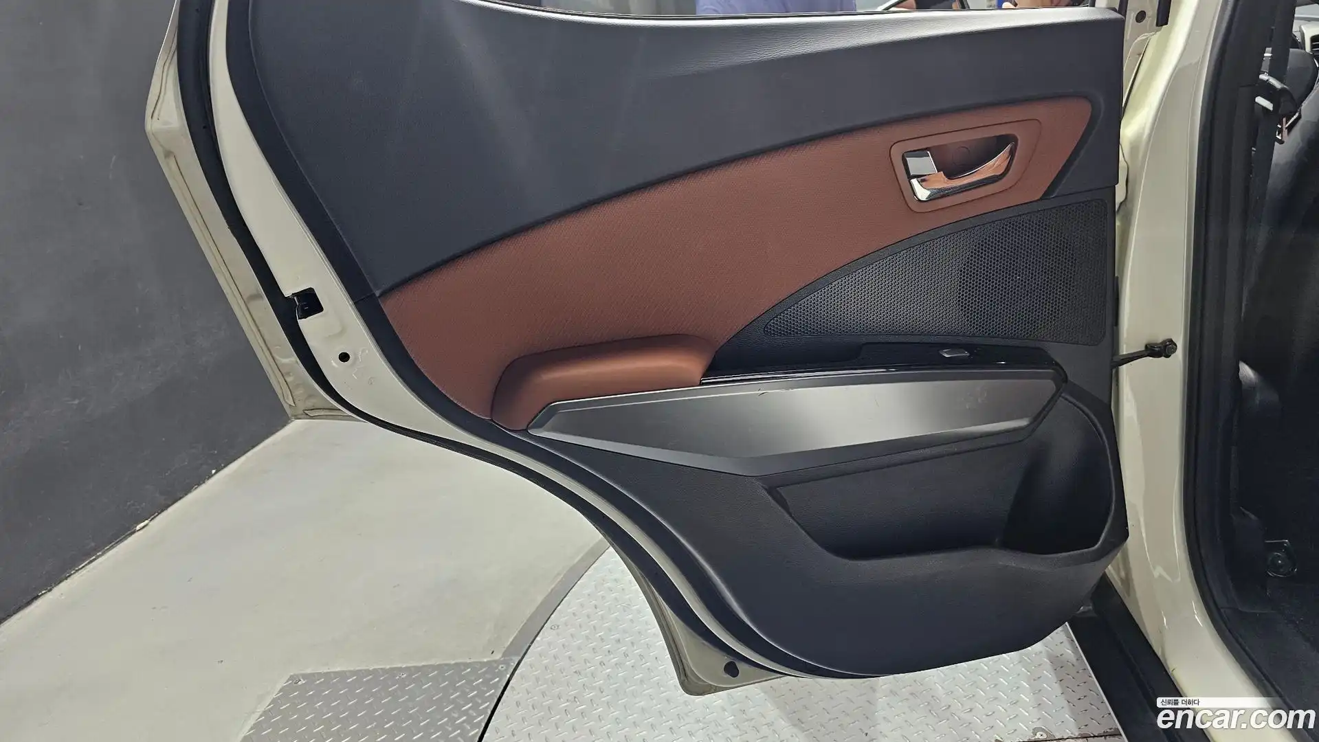 TIBOLI KG Mobility 2019.2-INNER-035