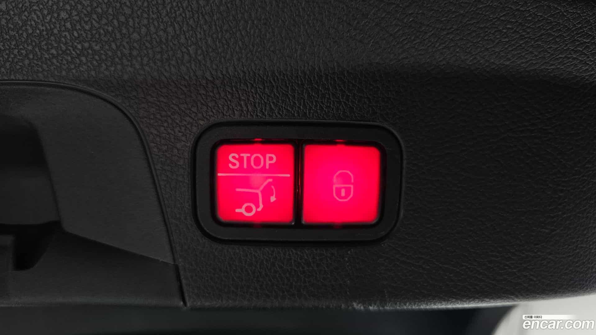 GLE-Class Mercedes-Benz 2023.4-OPTION-052