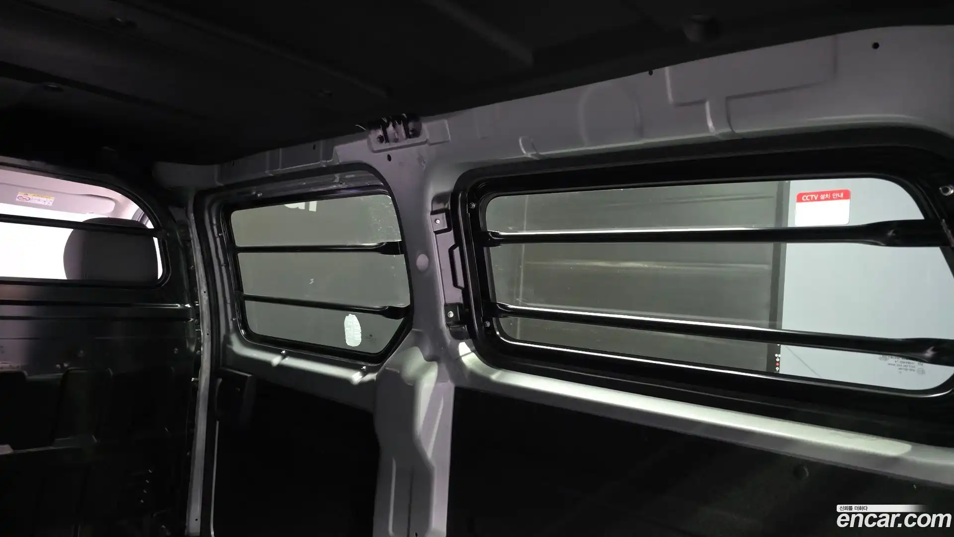 Starex Hyundai 2021.1-OPTION-019