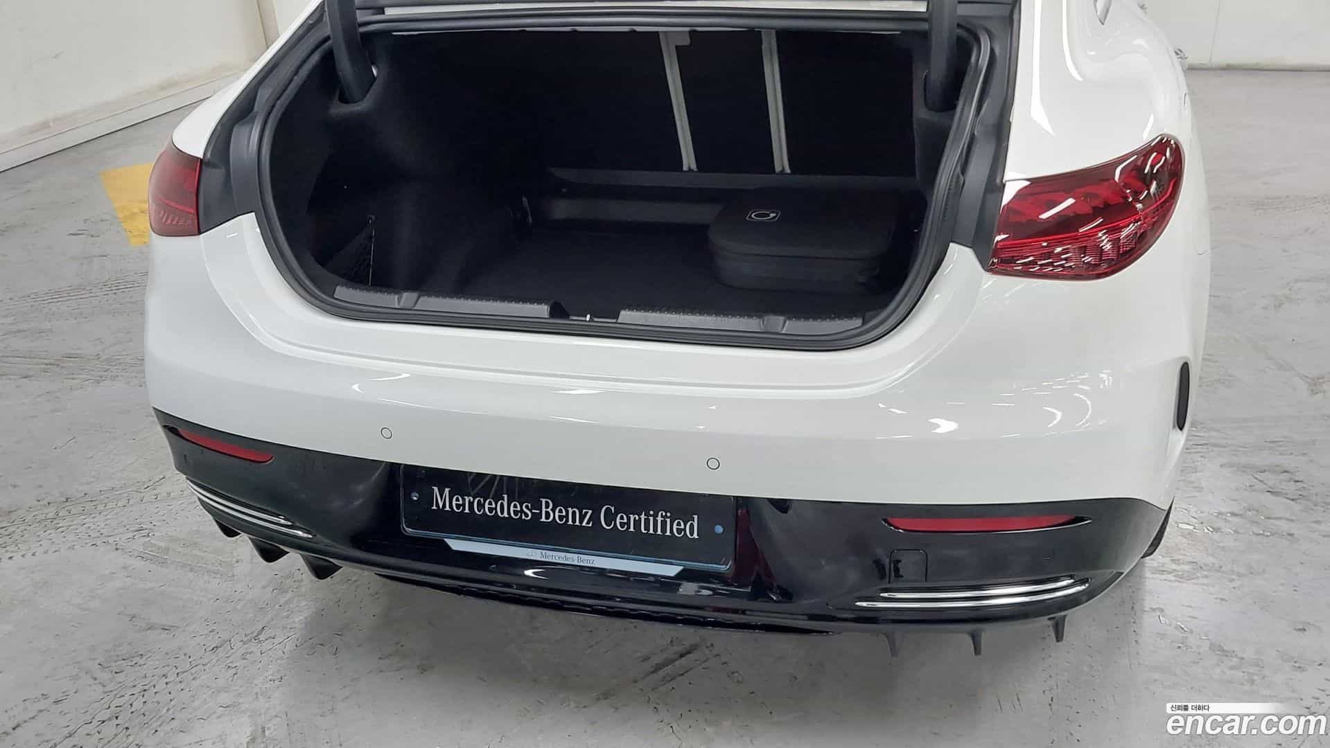EQE Mercedes-Benz 2024.9-OPTION-015