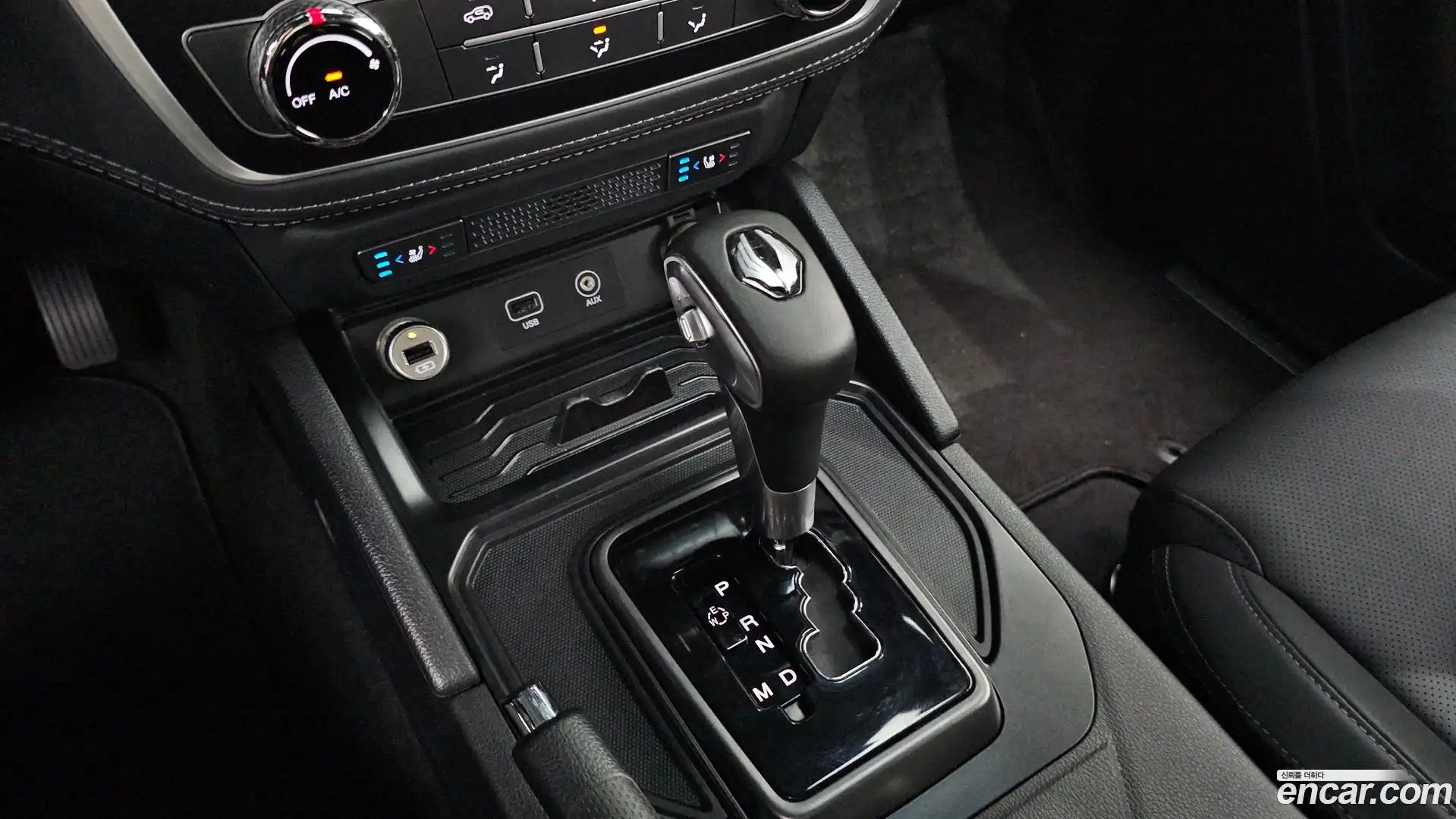 Rexton KG Mobility 2019.8-INNER-009