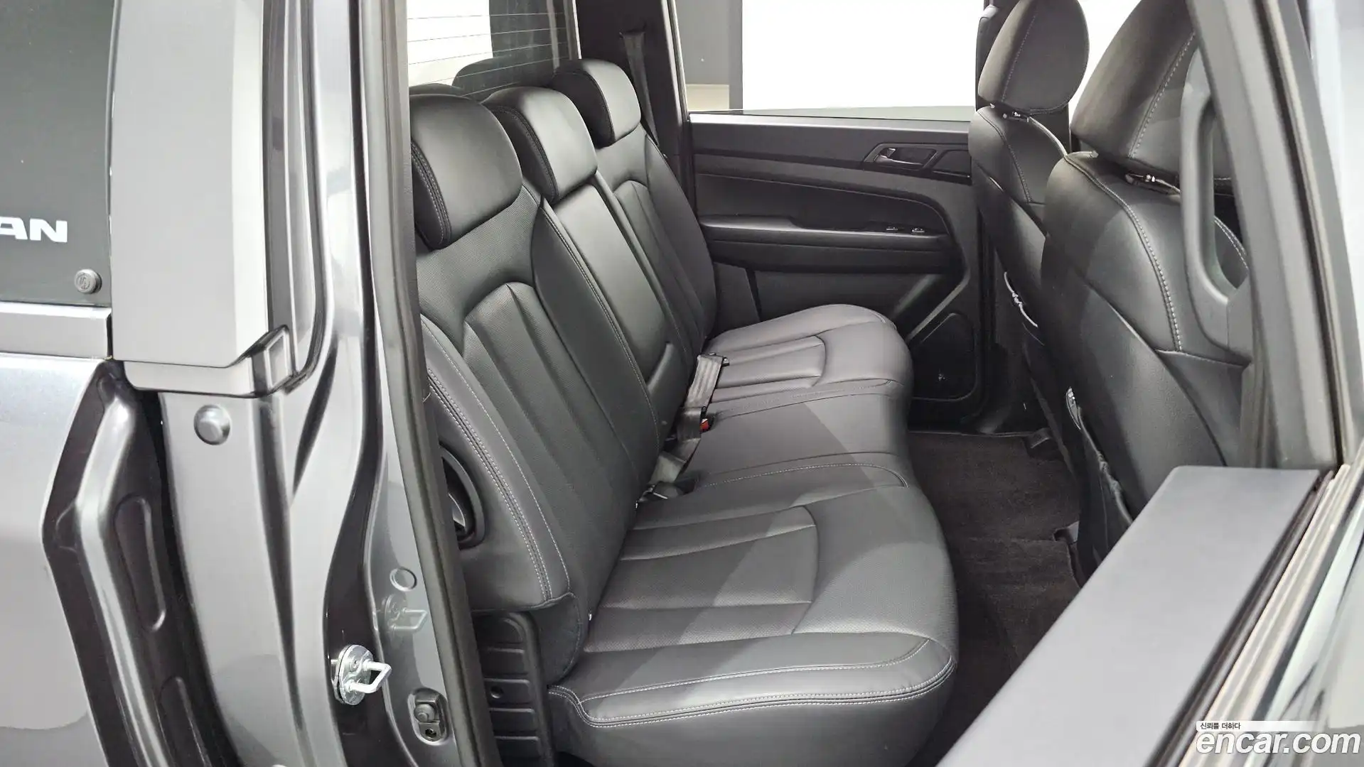 Rexton KG Mobility 2019.8-OPTION-015