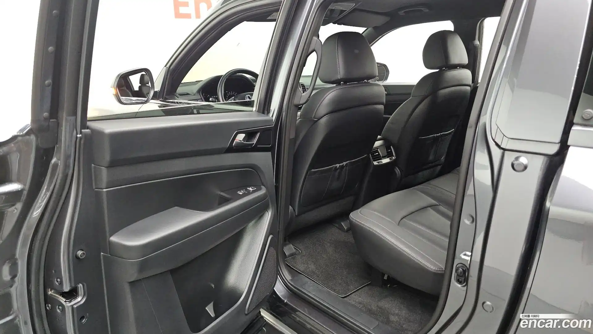 Rexton KG Mobility 2019.8-OPTION-016