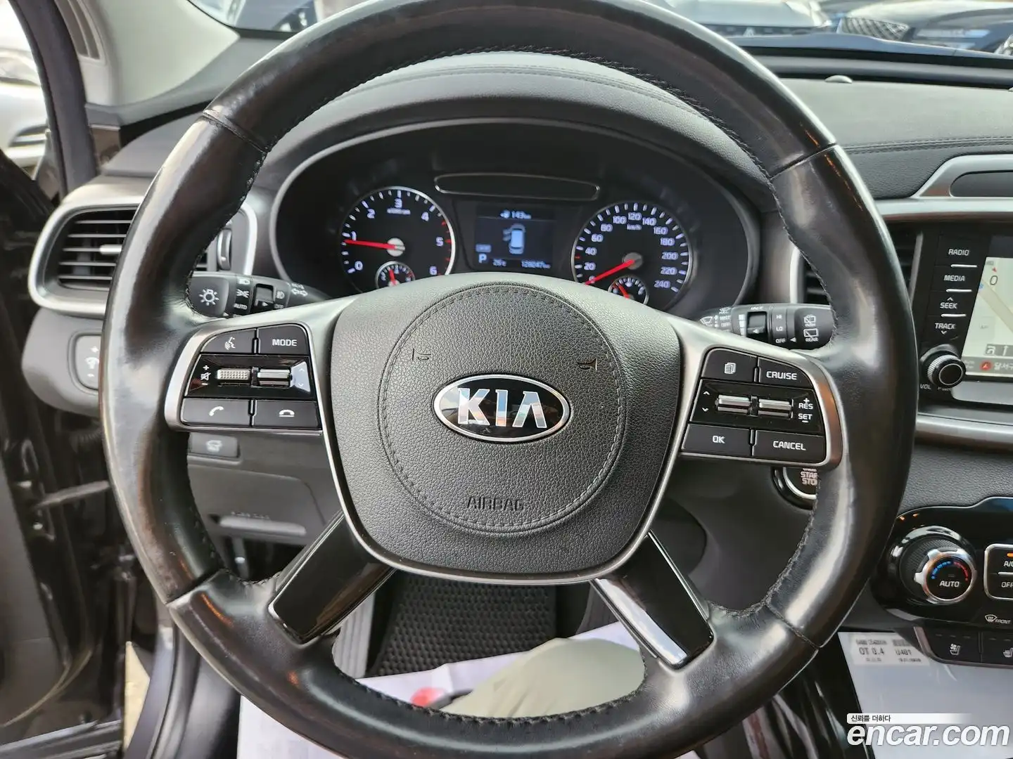 Sorento Kia 2018.1-INNER-009