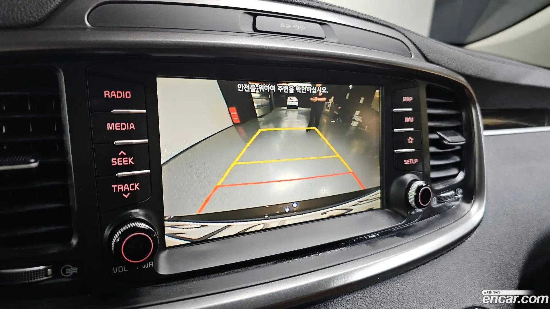 Sorento Kia 2018.0-OPTION-019