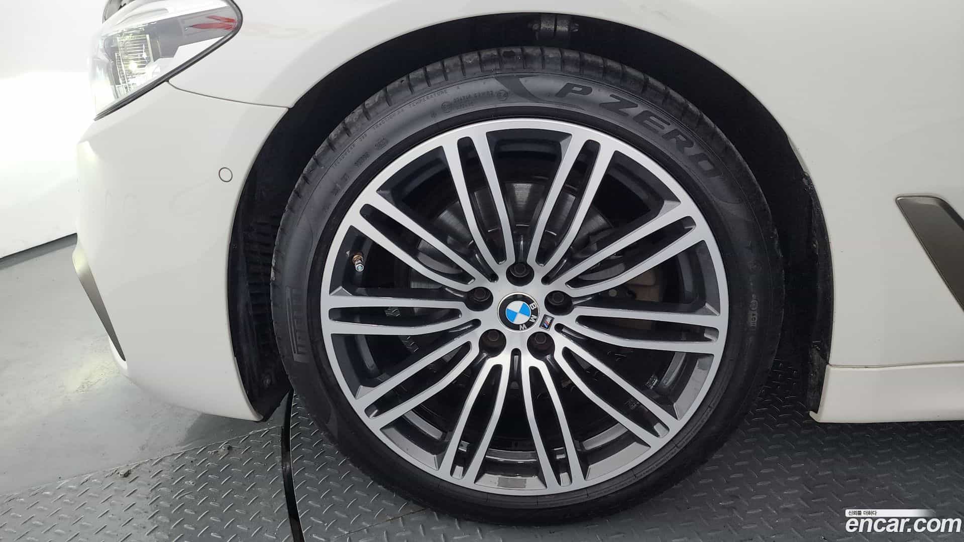 5-Series BMW 2019.6-OUTER-005