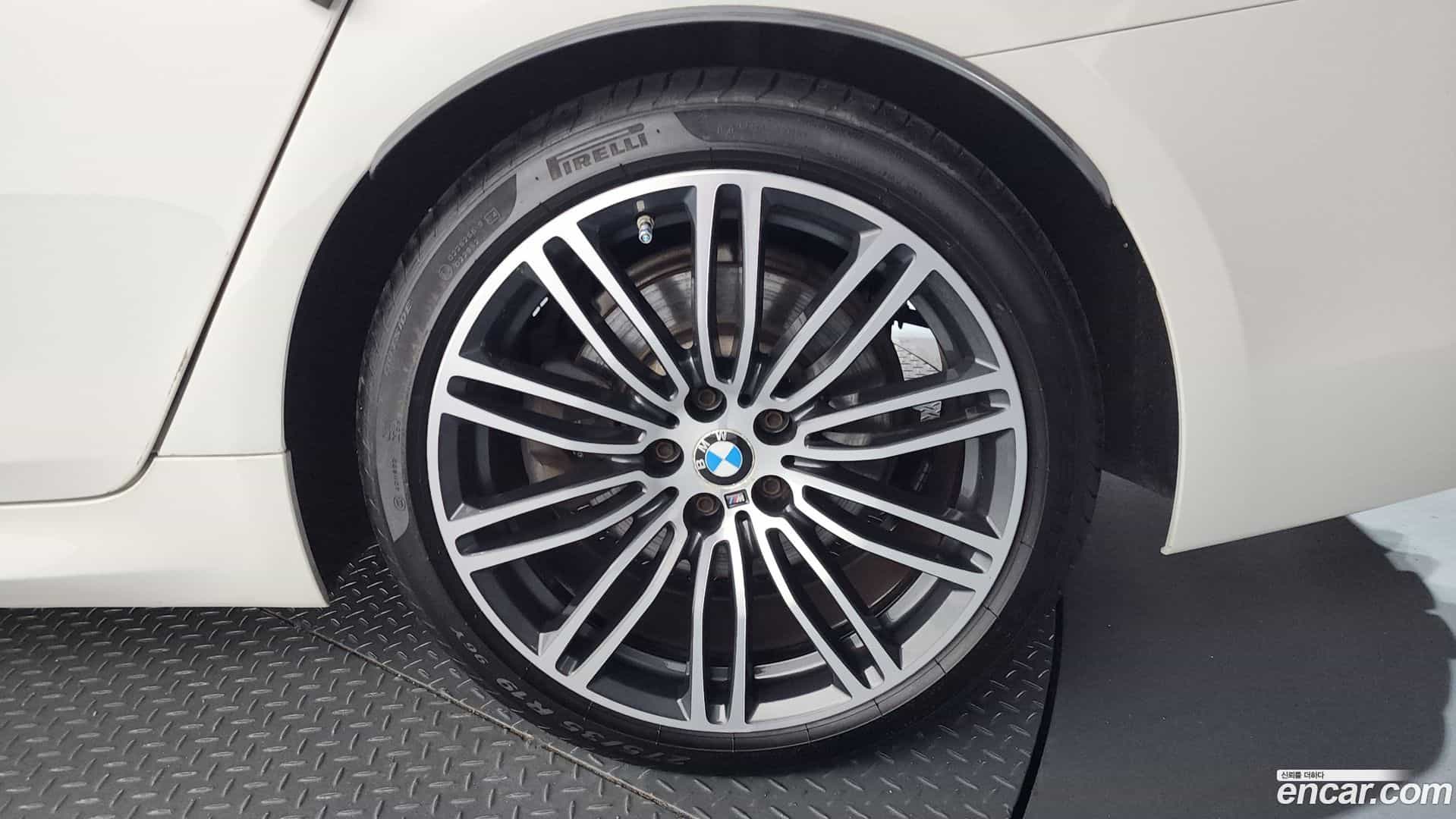 5-Series BMW 2019.6-OUTER-031