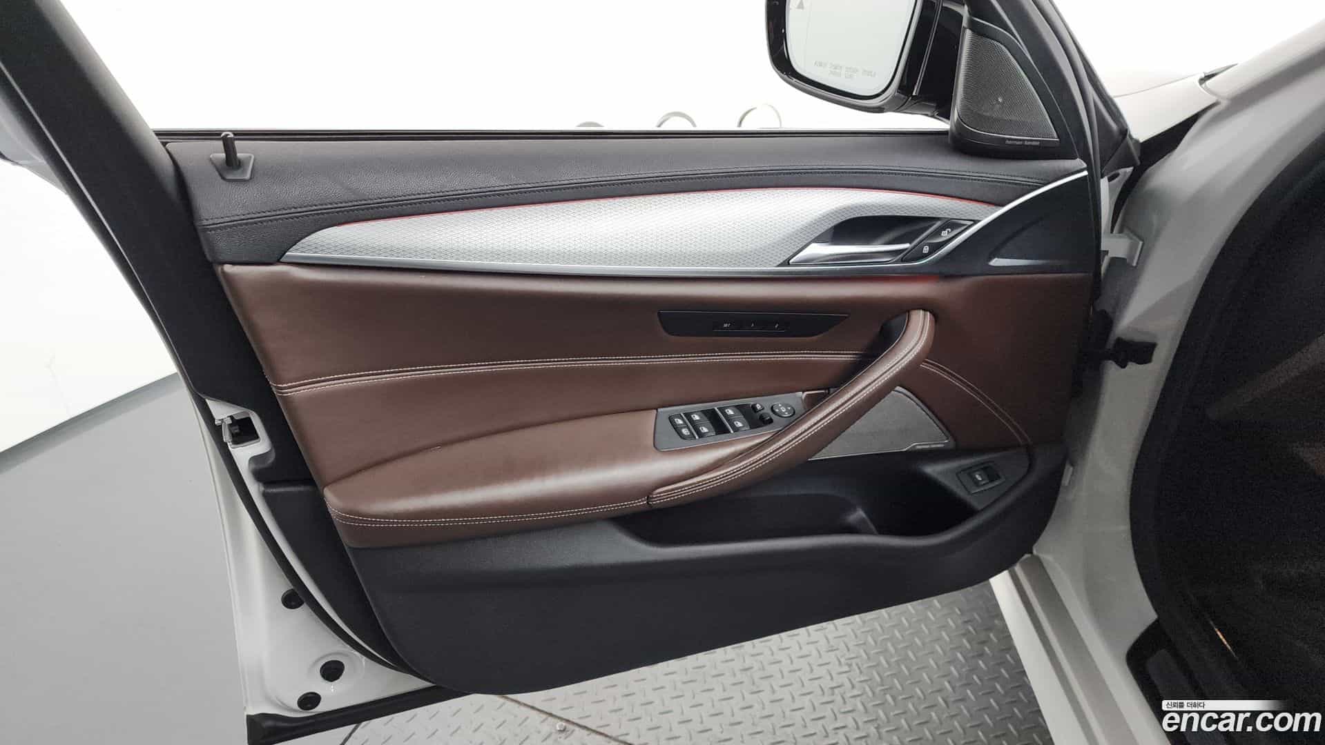 5-Series BMW 2019.6-INNER-034