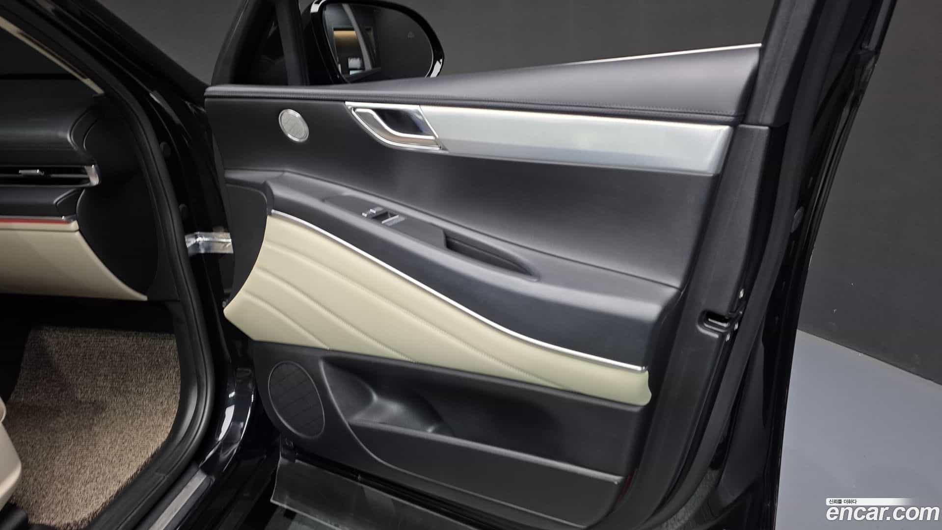 GV80 Genesis 2023.2-INNER-034