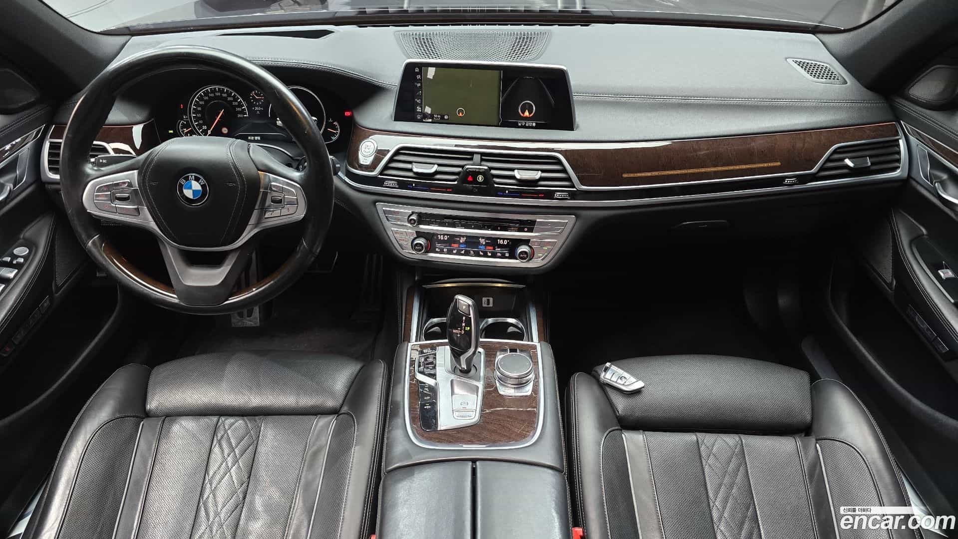 7-Series BMW 2016.11-INNER-007