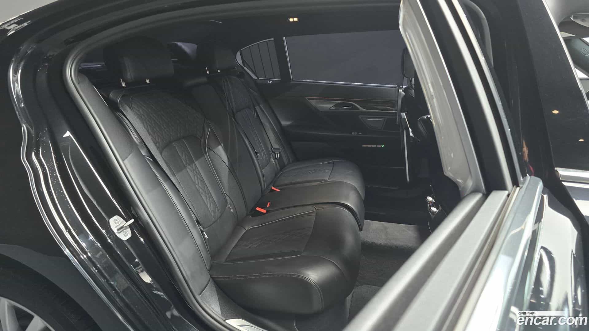 7-Series BMW 2016.11-OPTION-015