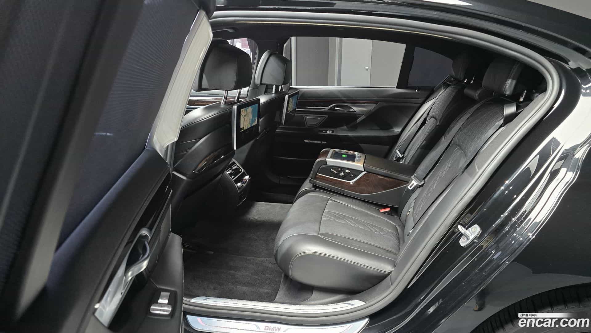 7-Series BMW 2016.11-OPTION-016