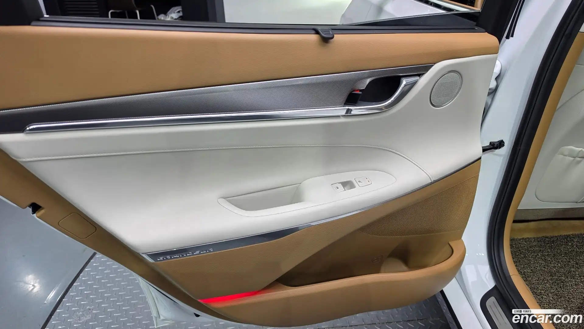 Grandeur Hyundai 2020.2-INNER-035