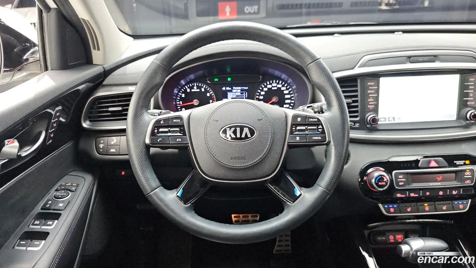 Sorento Kia 2019.8-OPTION-017