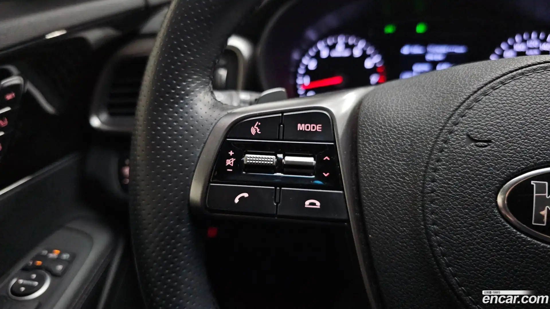 Sorento Kia 2019.8-OPTION-041