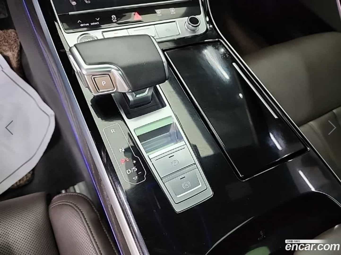 A8 Audi 2021.11-INNER-008