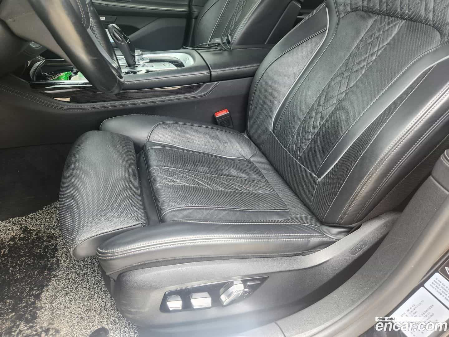 7-Series BMW 2017.9-INNER-009
