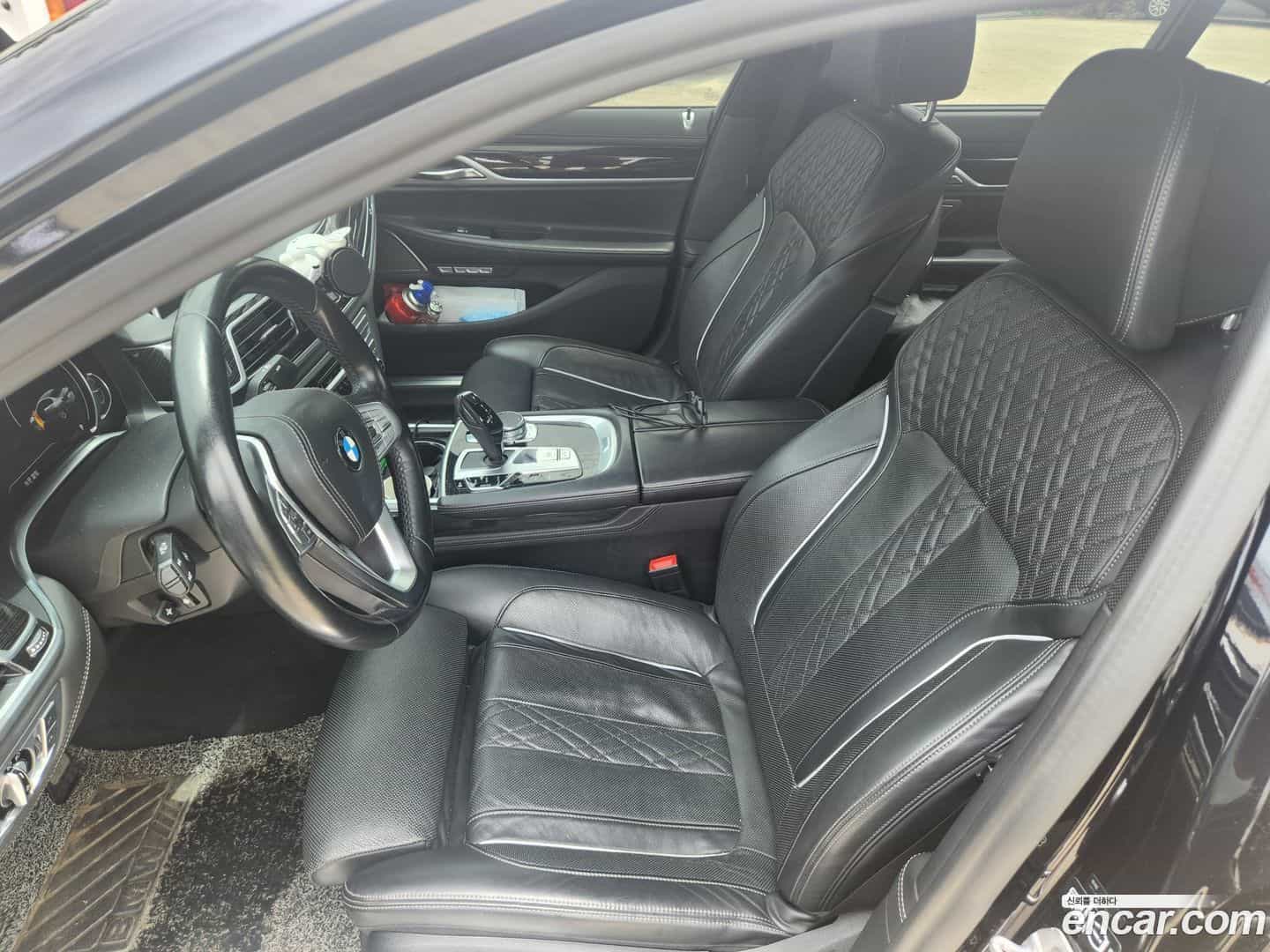 7-Series BMW 2017.9-INNER-010