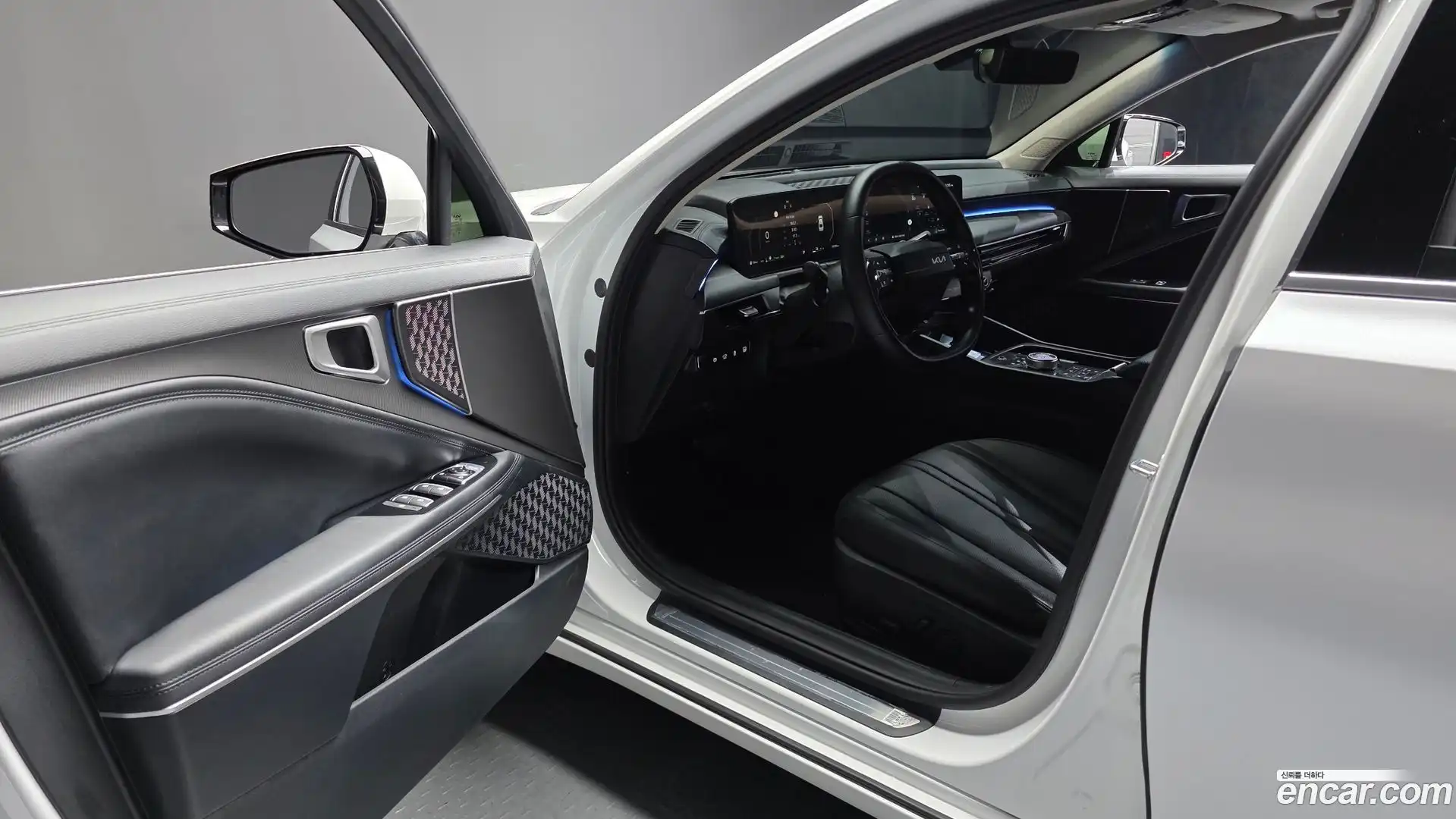 K8 Kia 2025.10-INNER-010