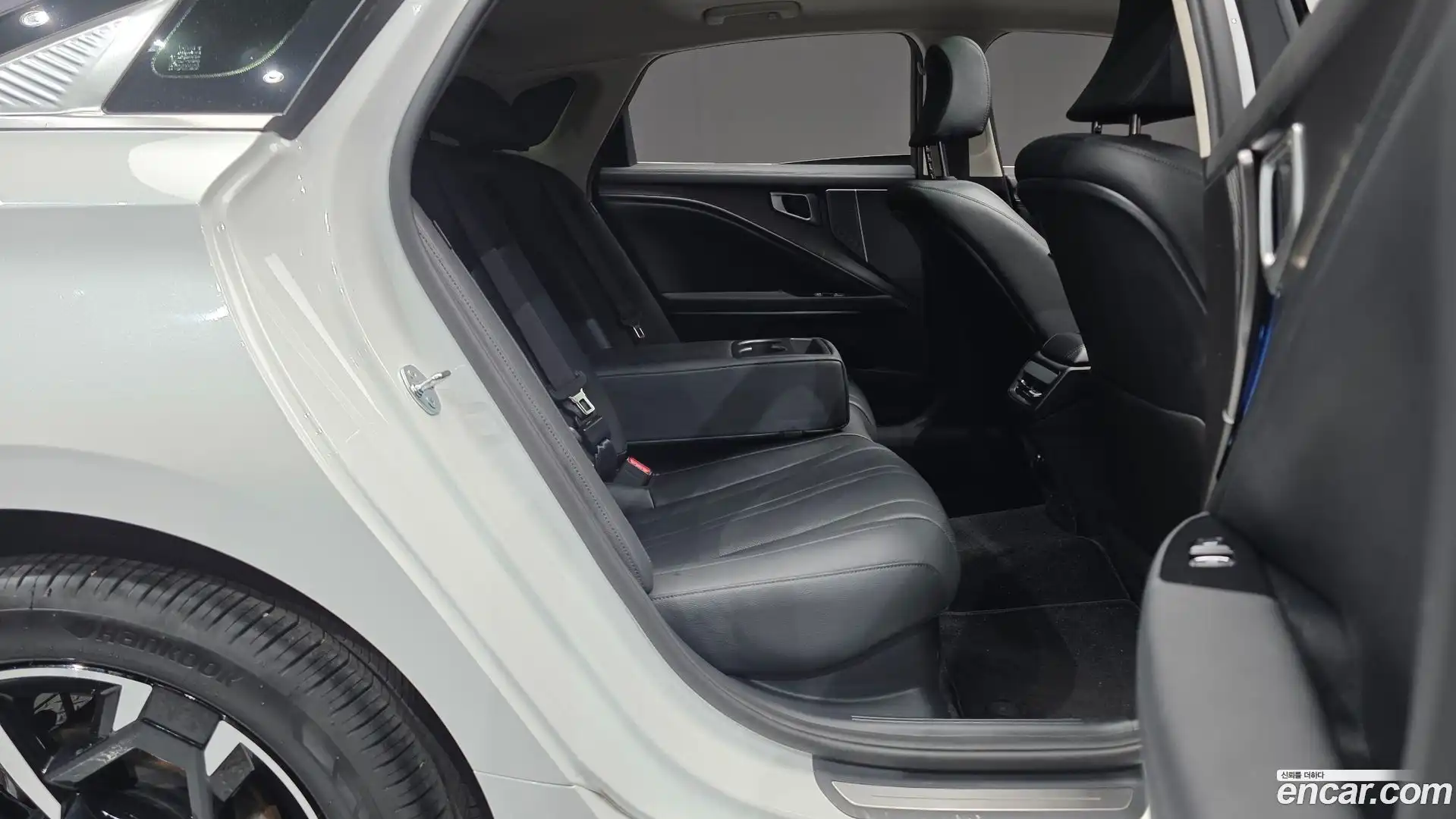 K8 Kia 2025.10-OPTION-015