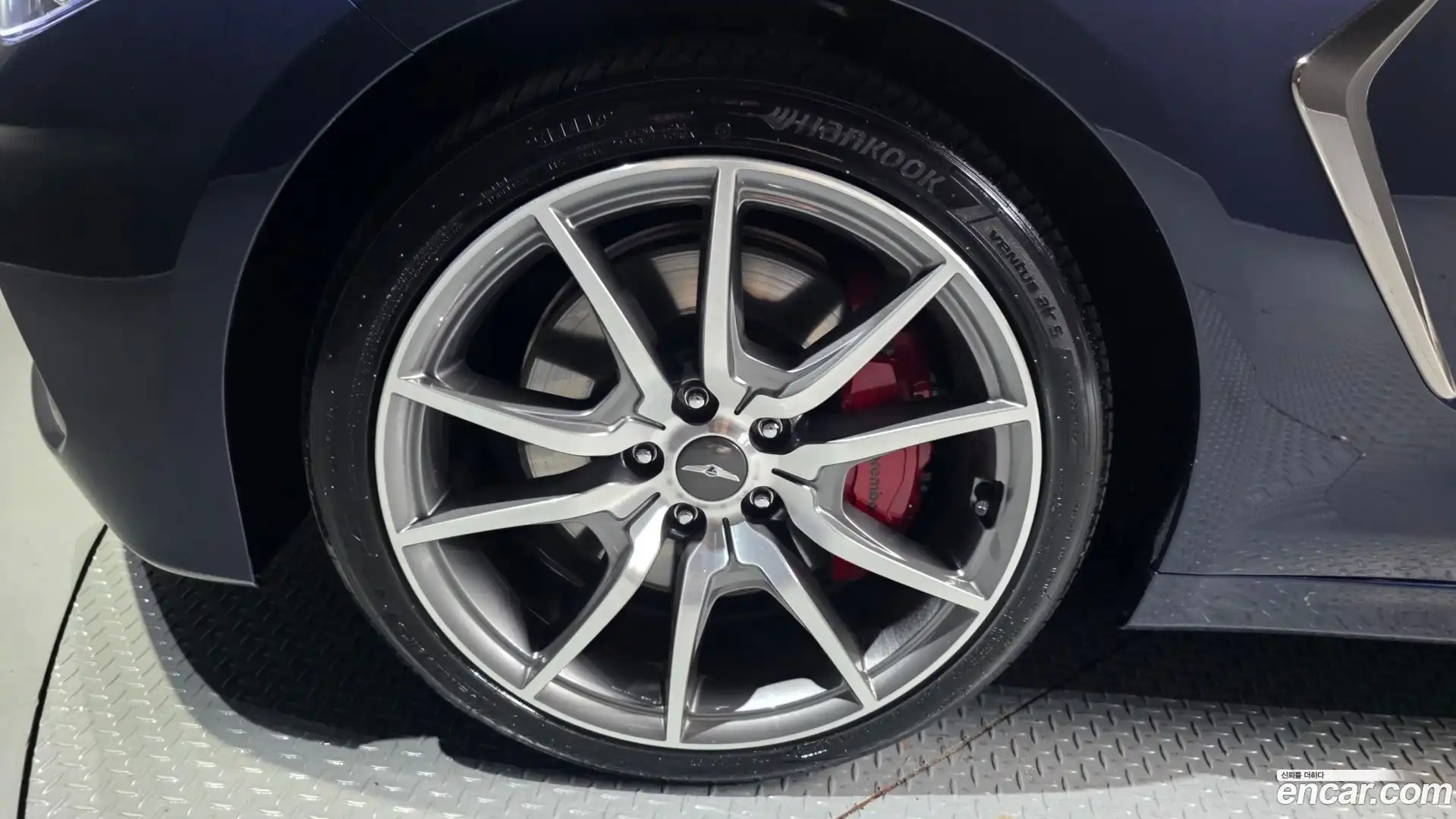 G70 Genesis 2019.0-OUTER-005